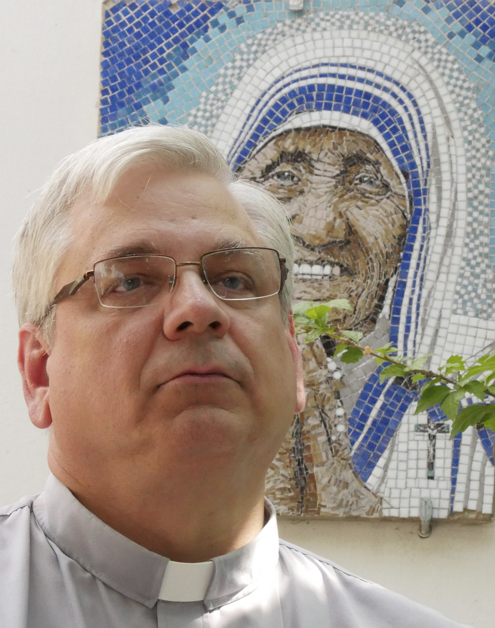 Mother Teresa: A saint despite spiritual 'darkness'
