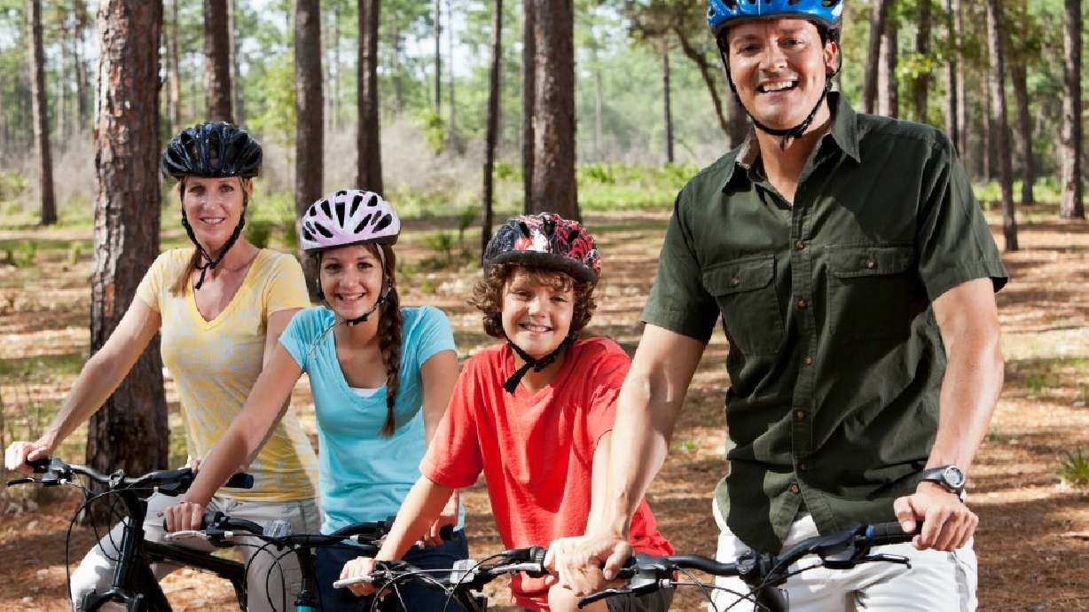 Wearing a bike helmet reduces the odds of a head injury by 50%
