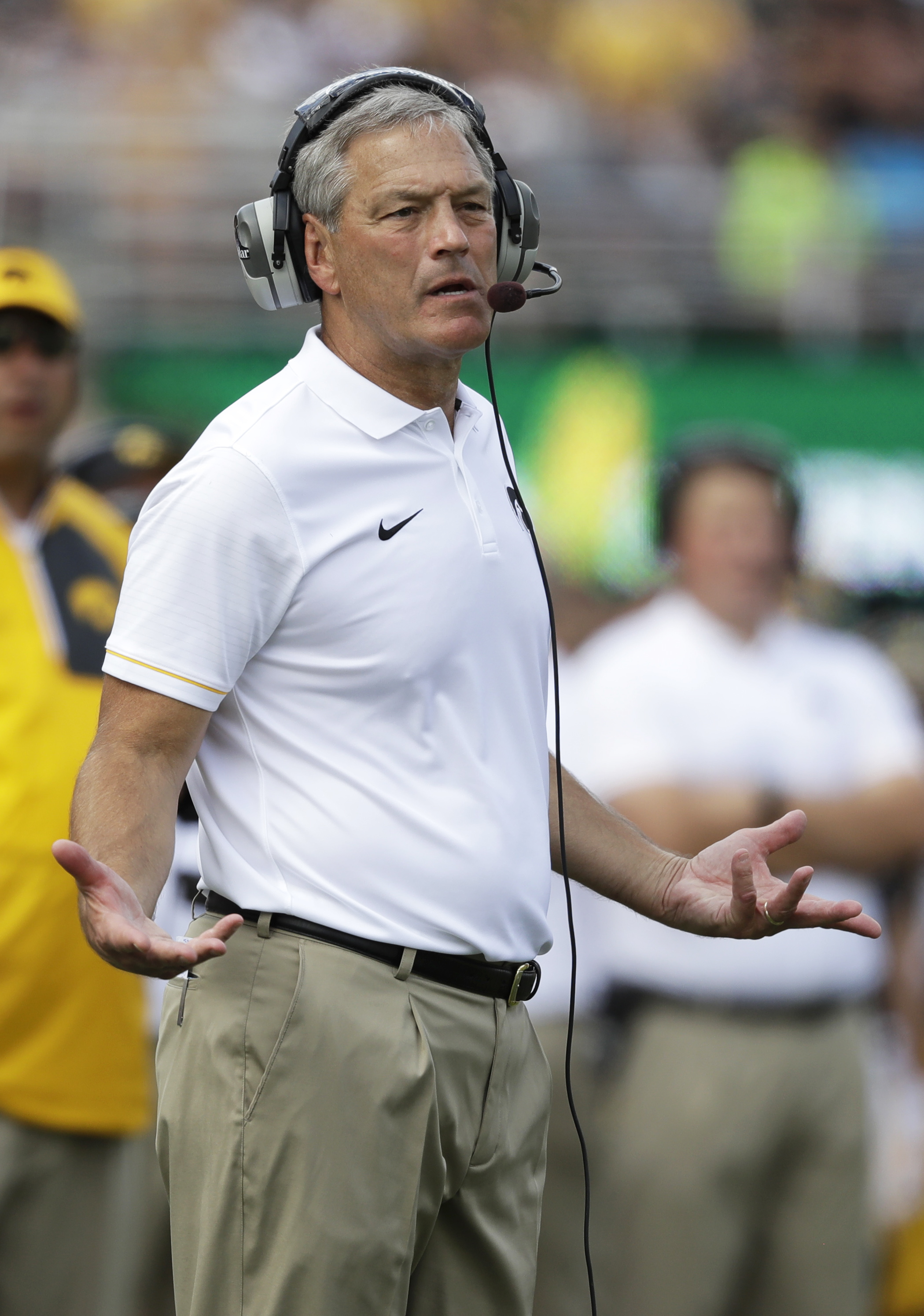 Kirk Ferentz re-signs with Iowa through 2025 season