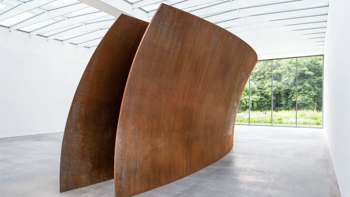 New private museum showcases Dutch tycoon's art collection