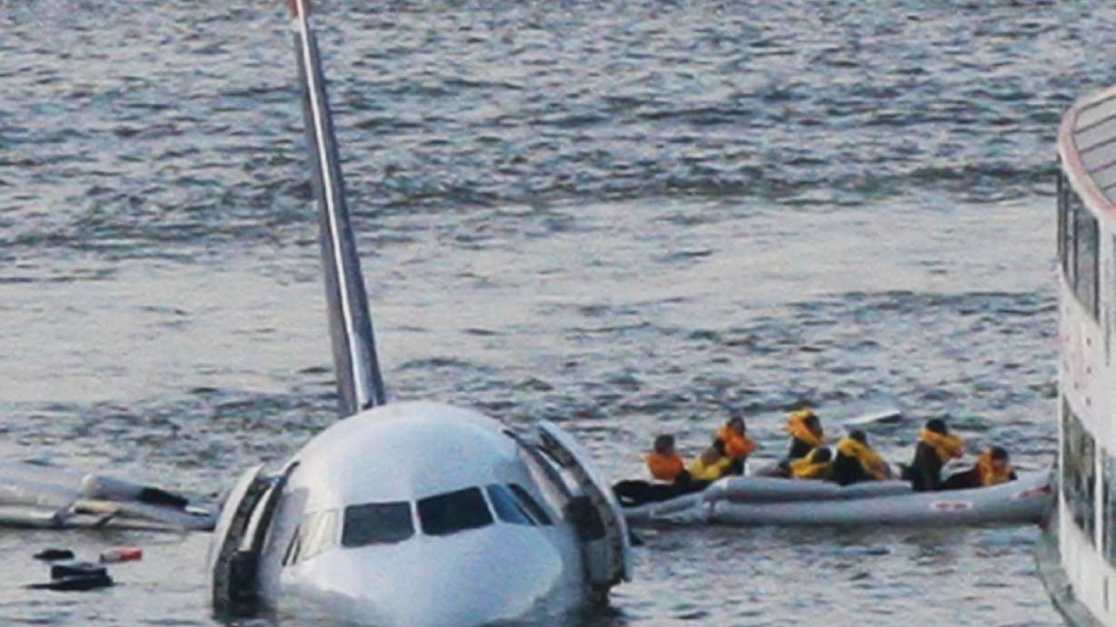 Real-life investigators object to portrayal in 'Sully' movie