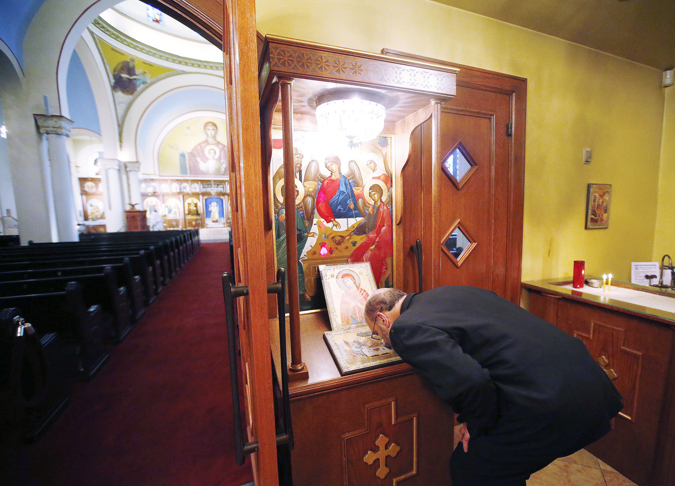 The Rev. Father Elias Koucos enters the Greek Orthodox Holy Trinity Cathedral in Salt Lake City on Friday, Sept. 9, 2016. The Rev. Gilbert, a longtime priest at the cathedral, died Wednesday in Phoenix, where he was undergoing treatment for cancer. (Photo: Jeffrey D. Allred, Deseret News)