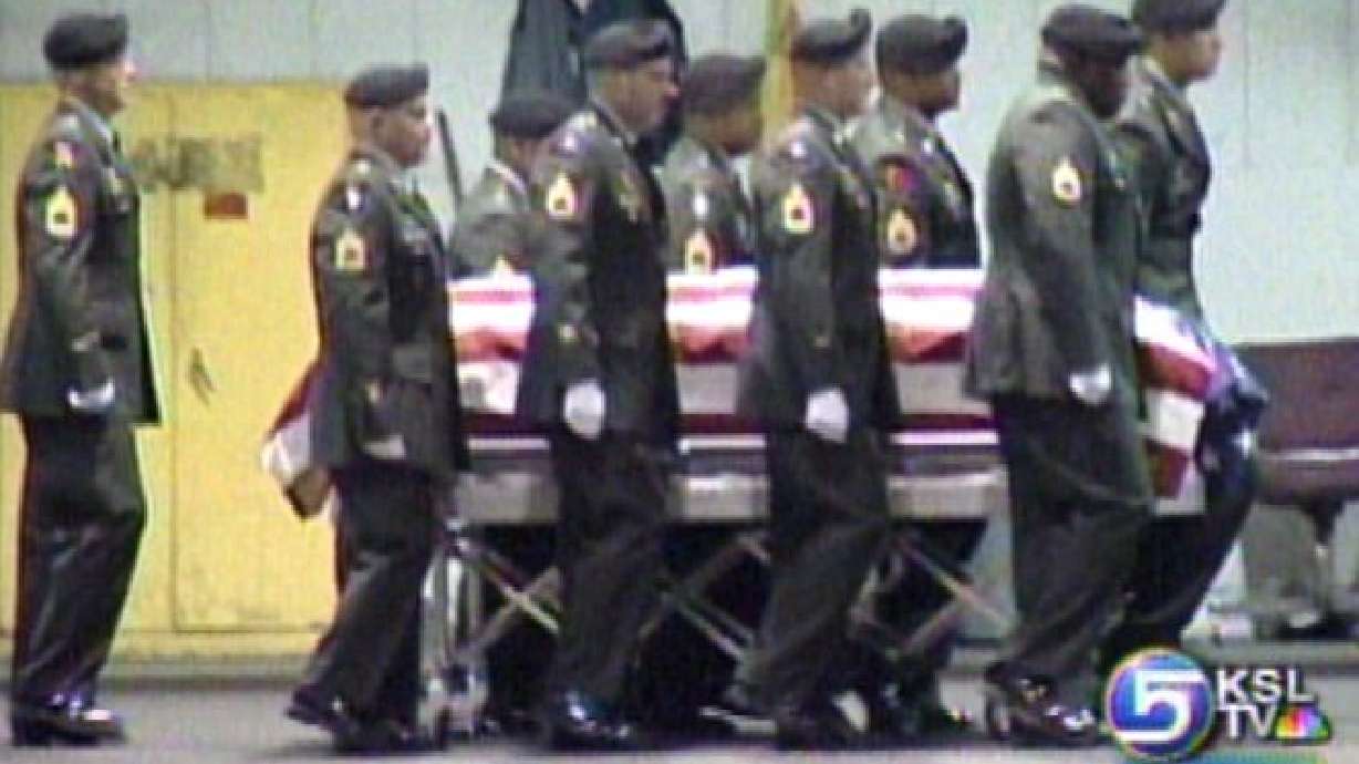 Body of Soldier Returns to Utah