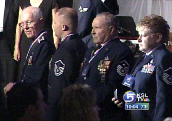 Governor Honors Military Men and Women