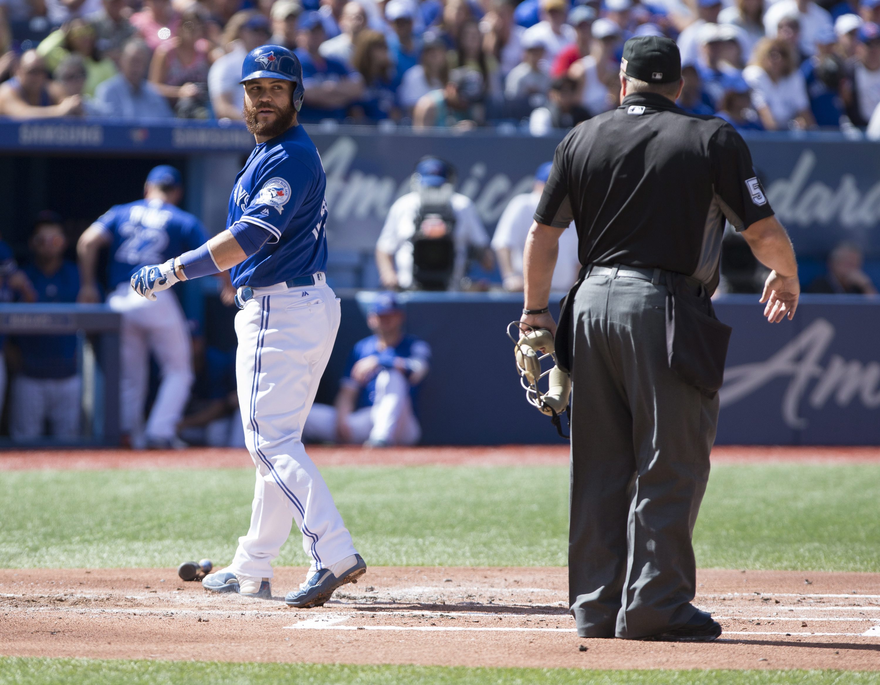 Ortiz hits 3-run HR as Red Sox outslug Blue Jays 11-8