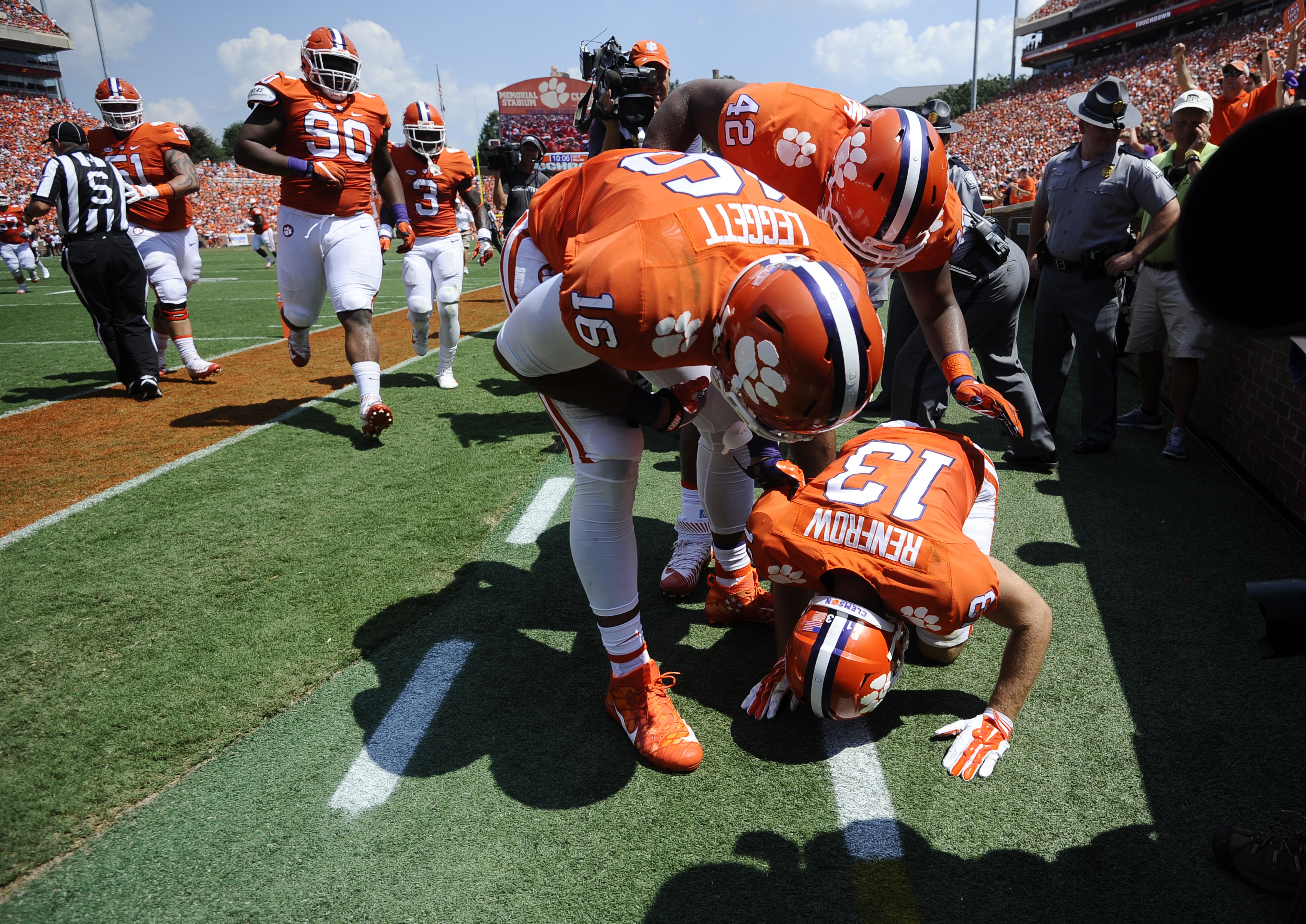 Clemson WR Renfrow out at least 4 weeks