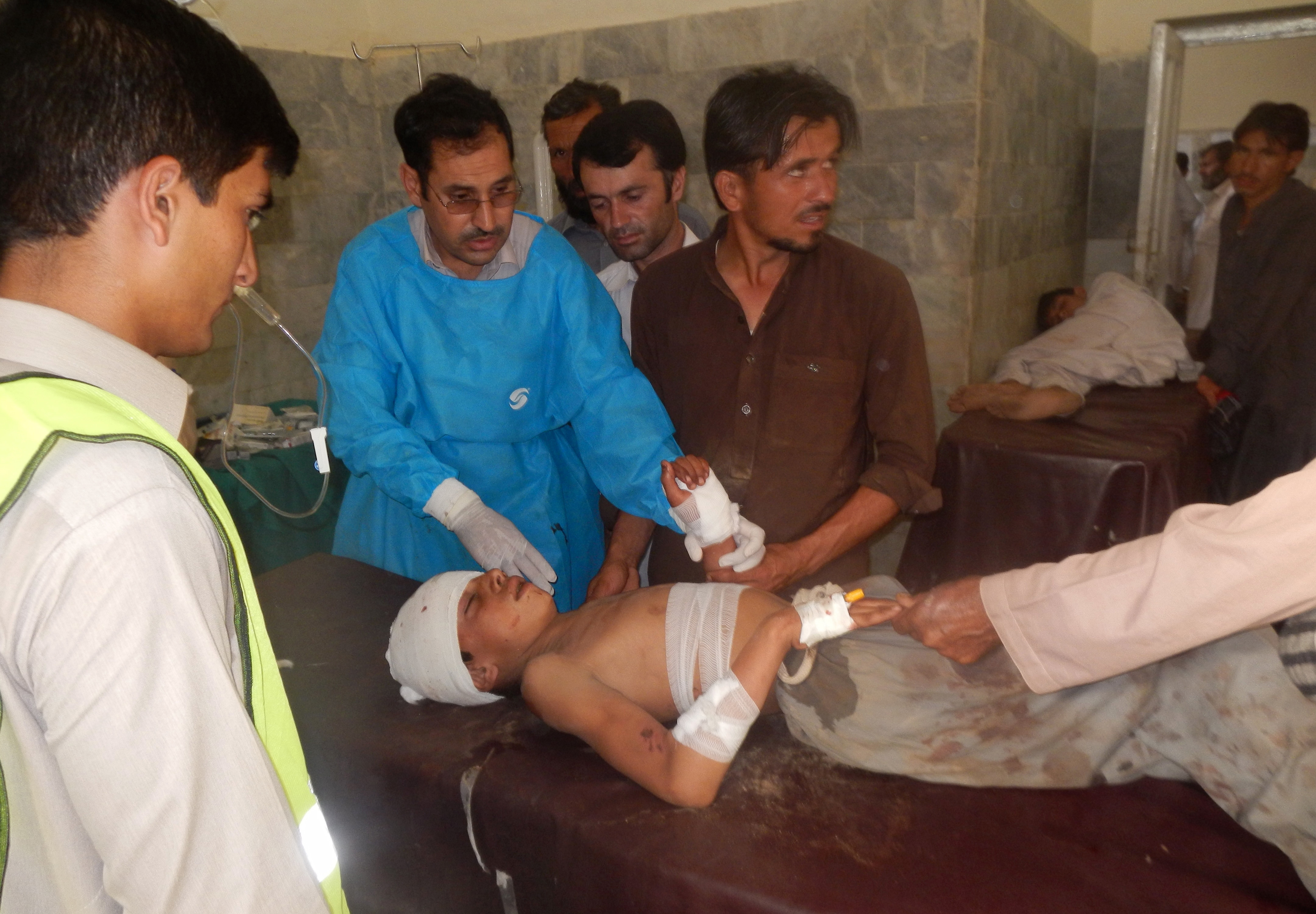 Death toll from Pakistan mosque bombing rises to 36