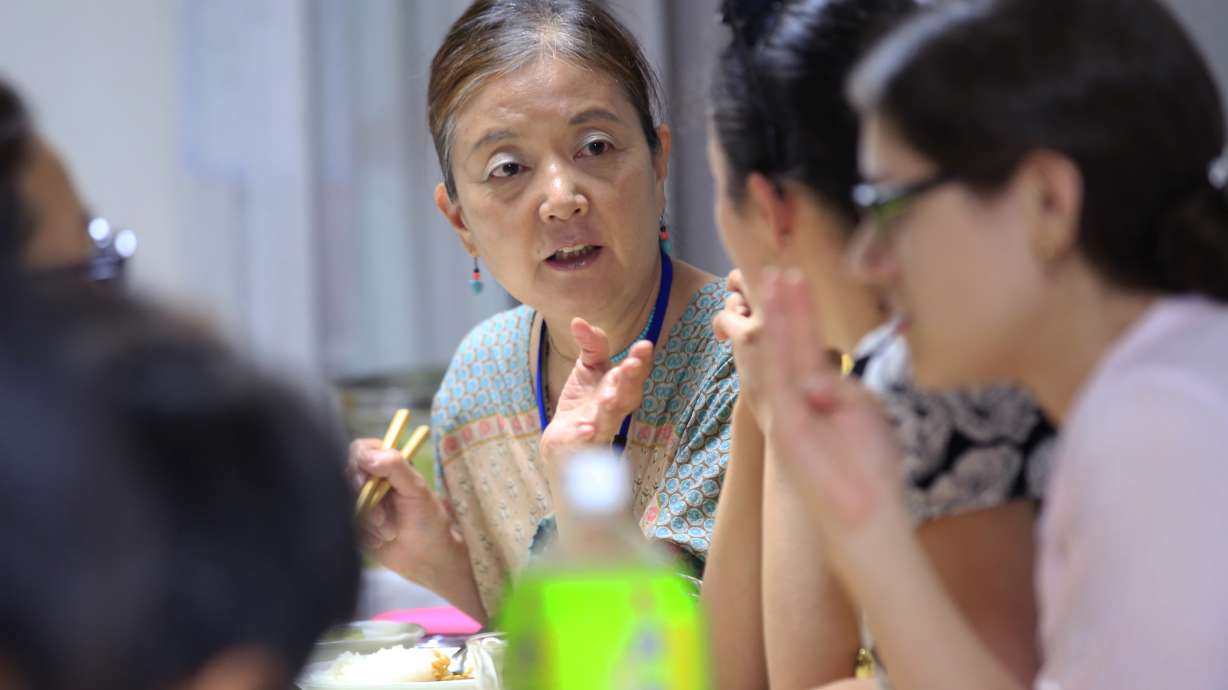 'Children's cafeterias' combat poverty, neglect in Japan