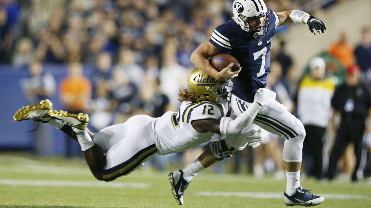 Opinion: BYU making right choice by sticking with Hill at QB