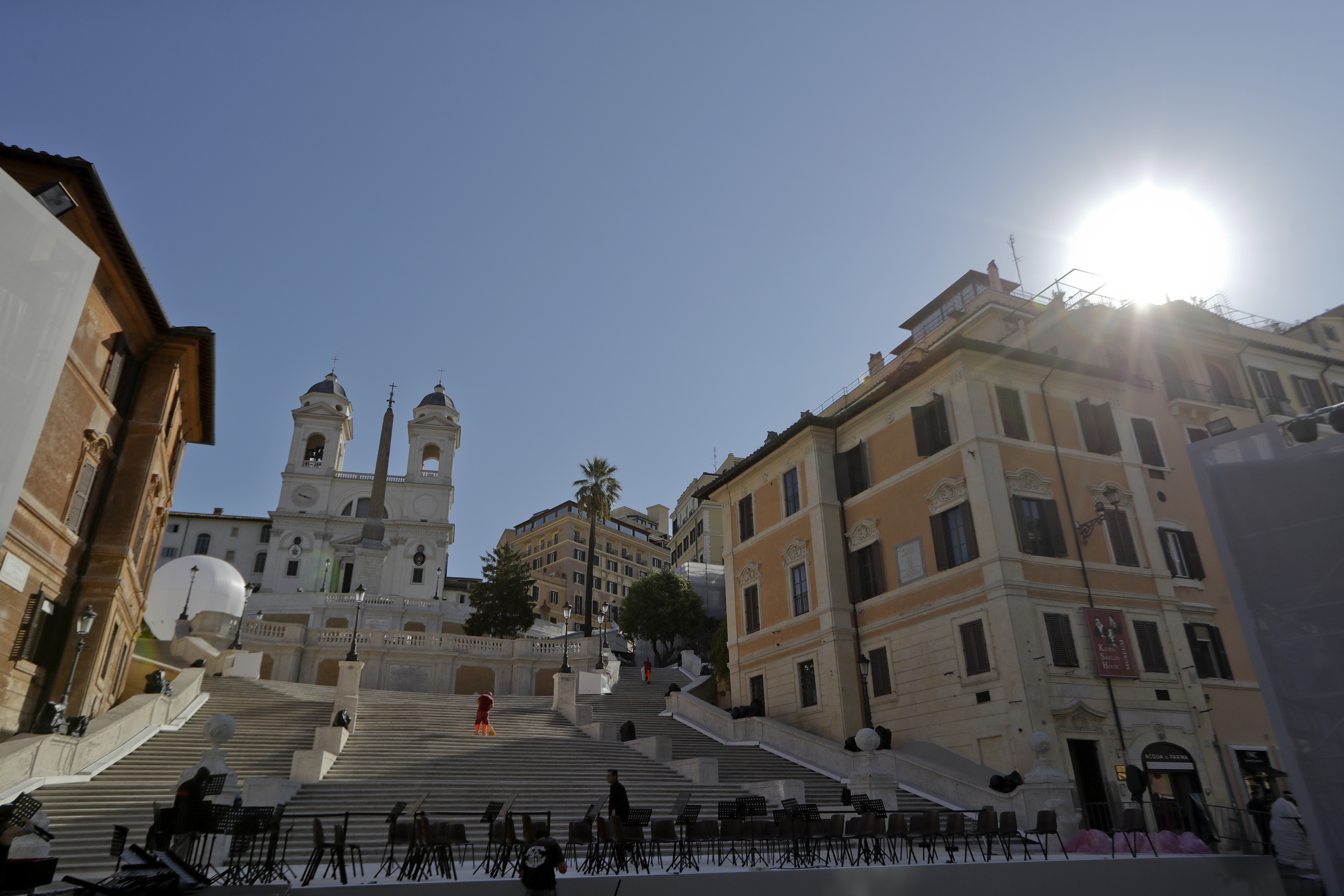 Italy reopens Spanish Steps after controversy over fence