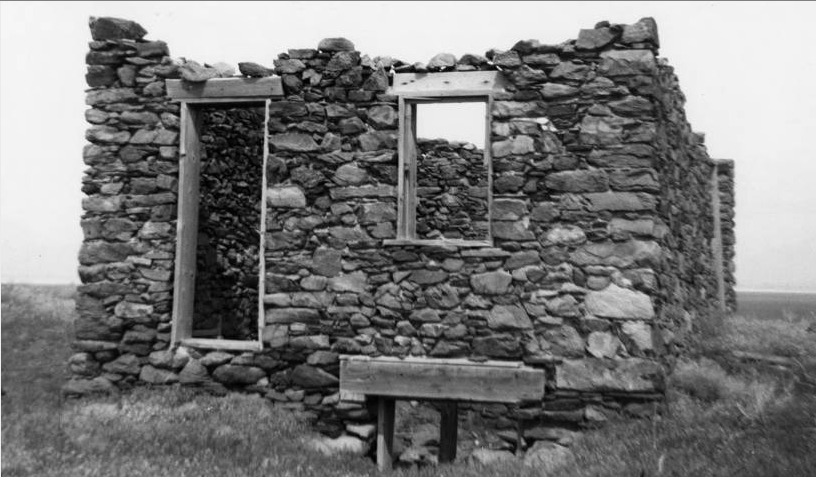 A photo of the remains of the Wenner home built by Uriah J. Wenner on Fremont Island in the Great Salt Lake in the 1880s. (Photo: Utah State Historical Society)