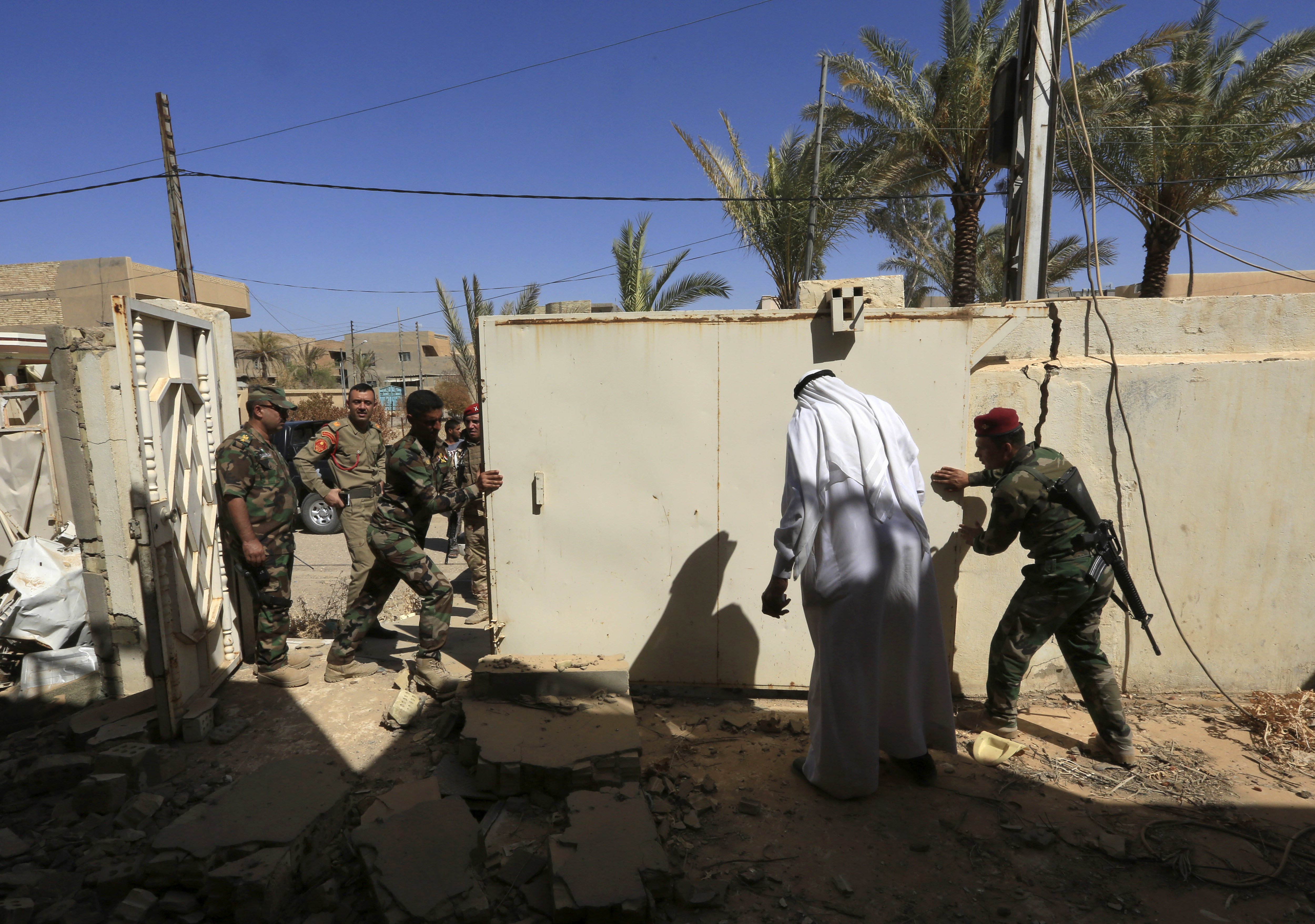 After IS, a painful return for residents of Iraq's Fallujah