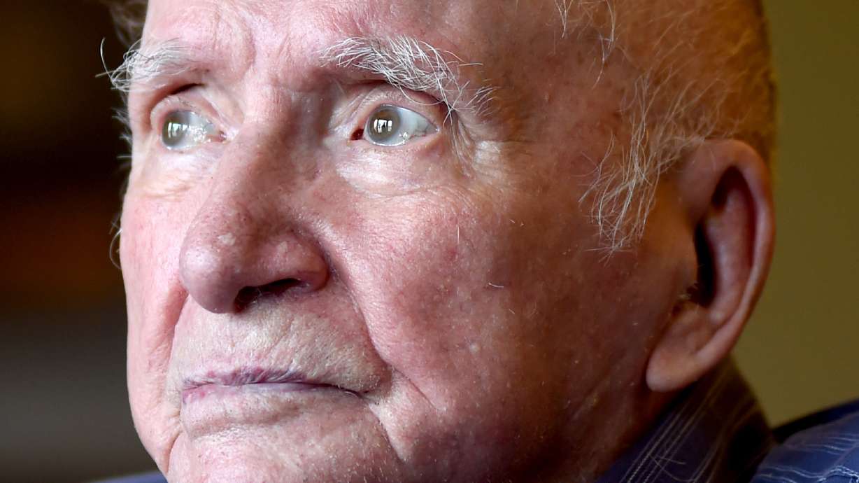 Bataan Death March survivor, artist Ben Steele dies at 98