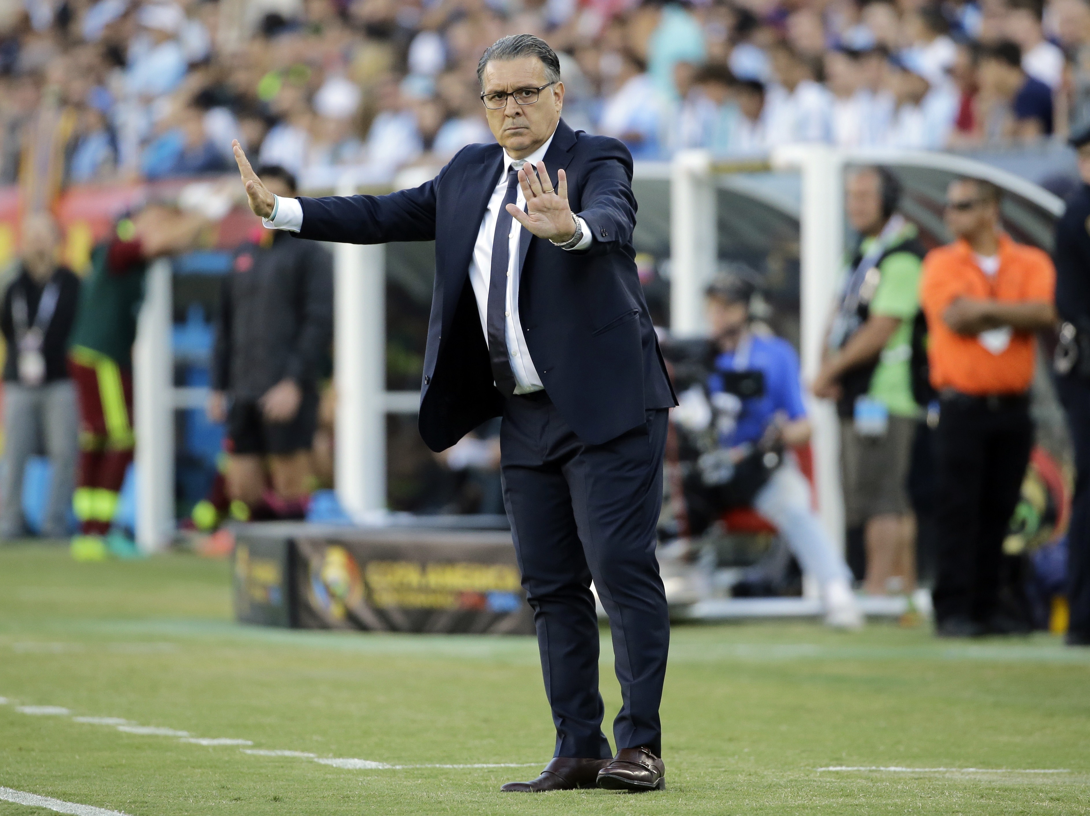 Ex-Argentina coach Martino hired by new MLS team in Atlanta