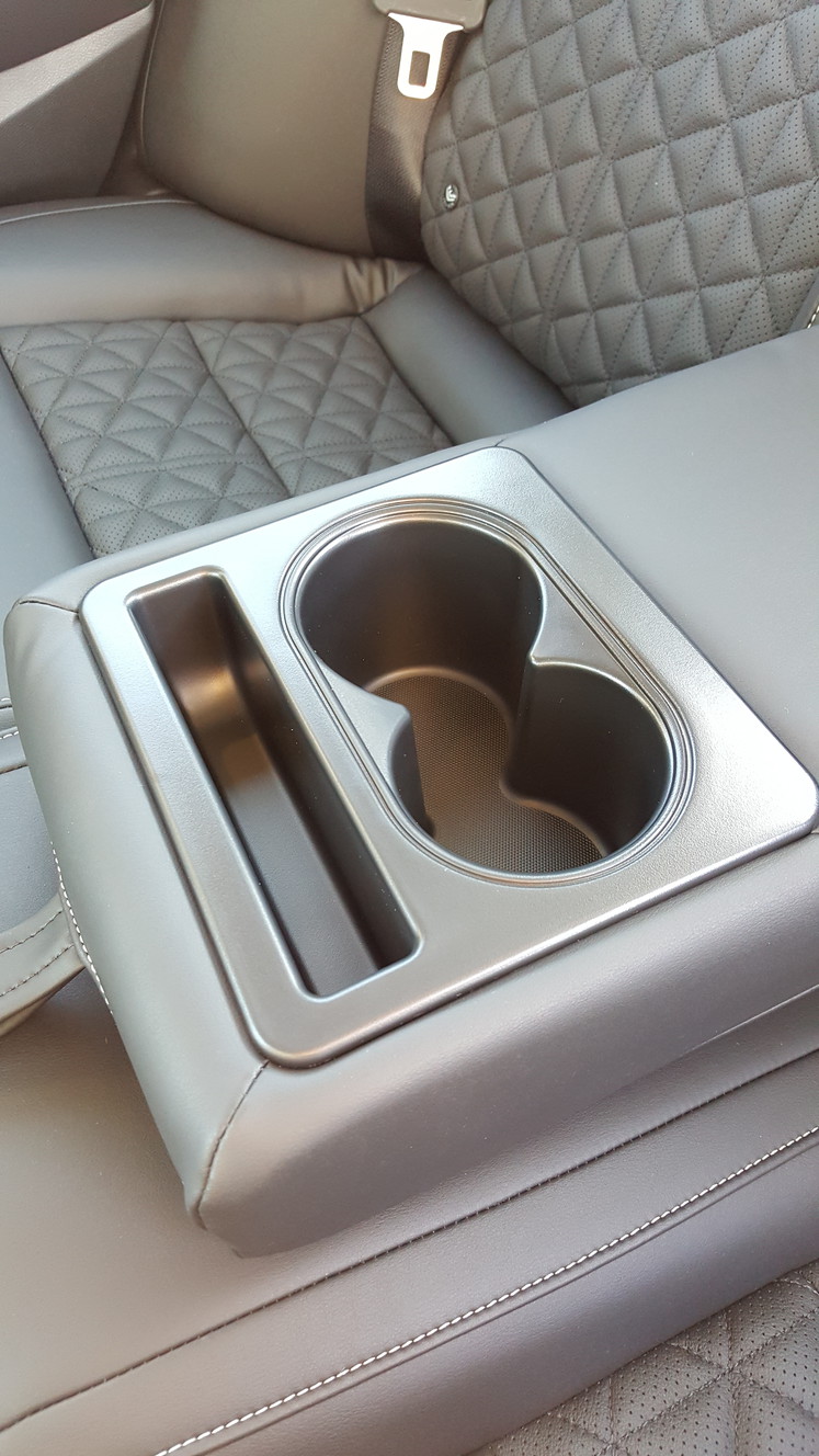 Rear-seat arm rest of the Nissan Maxima. (Photo: Mike Stapley)