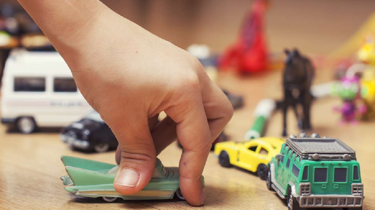 Mother of 4 purges house of all toys, saves ‘motherhood, marriage’