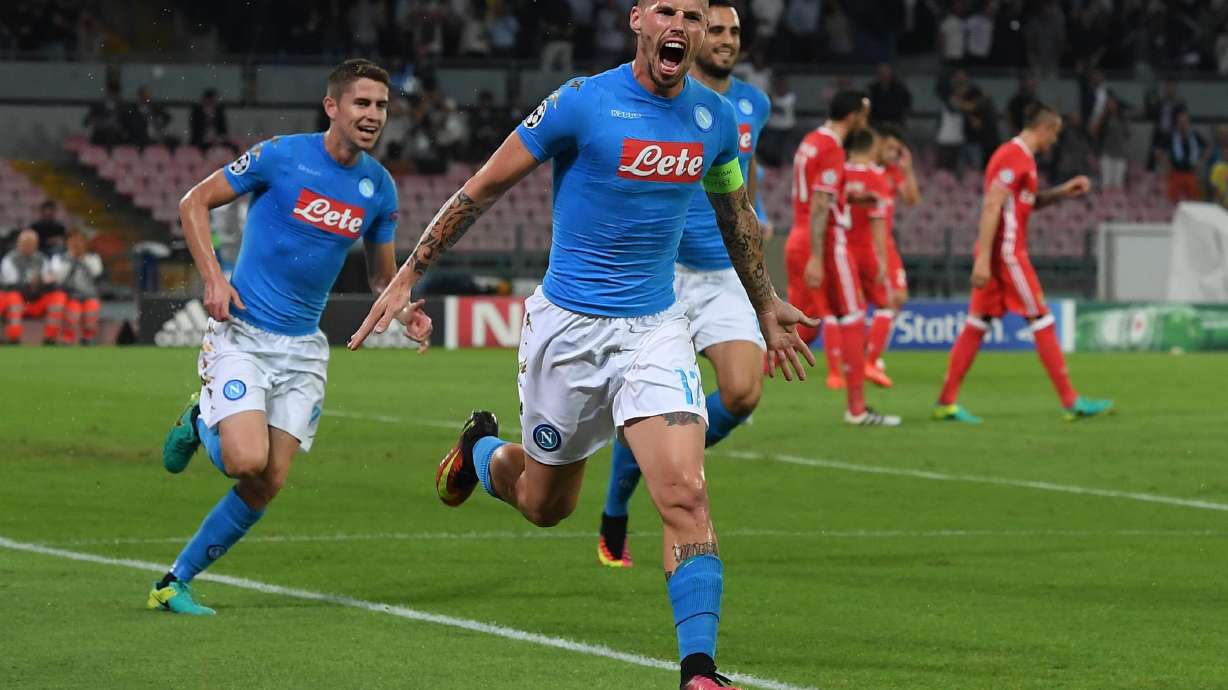 No Higuain, no problem: Napoli beats Benfica 4-2 in CL