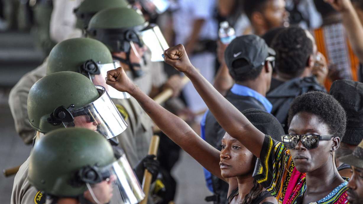 Officer involved in deadly confrontation was sex-suit target