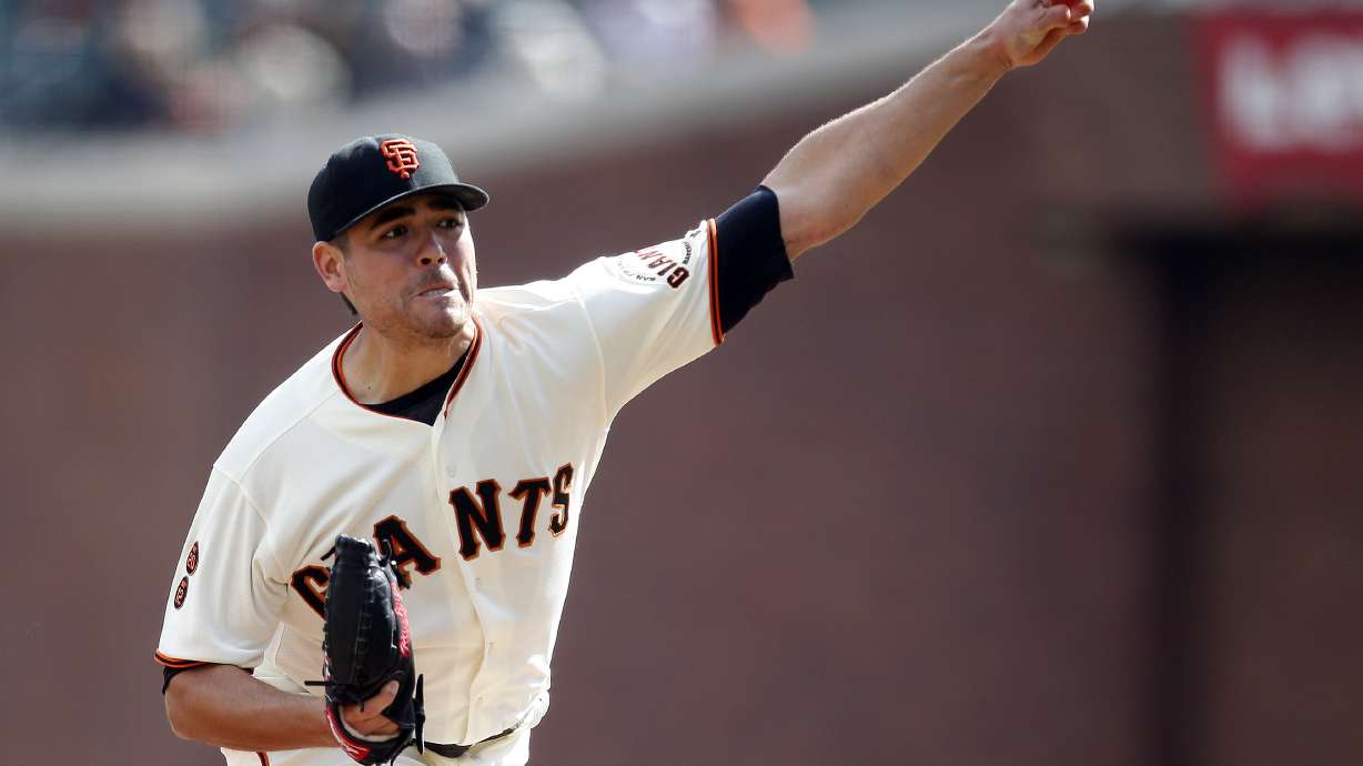 Giants clinch 2nd NL wild card, complete sweep of Dodgers