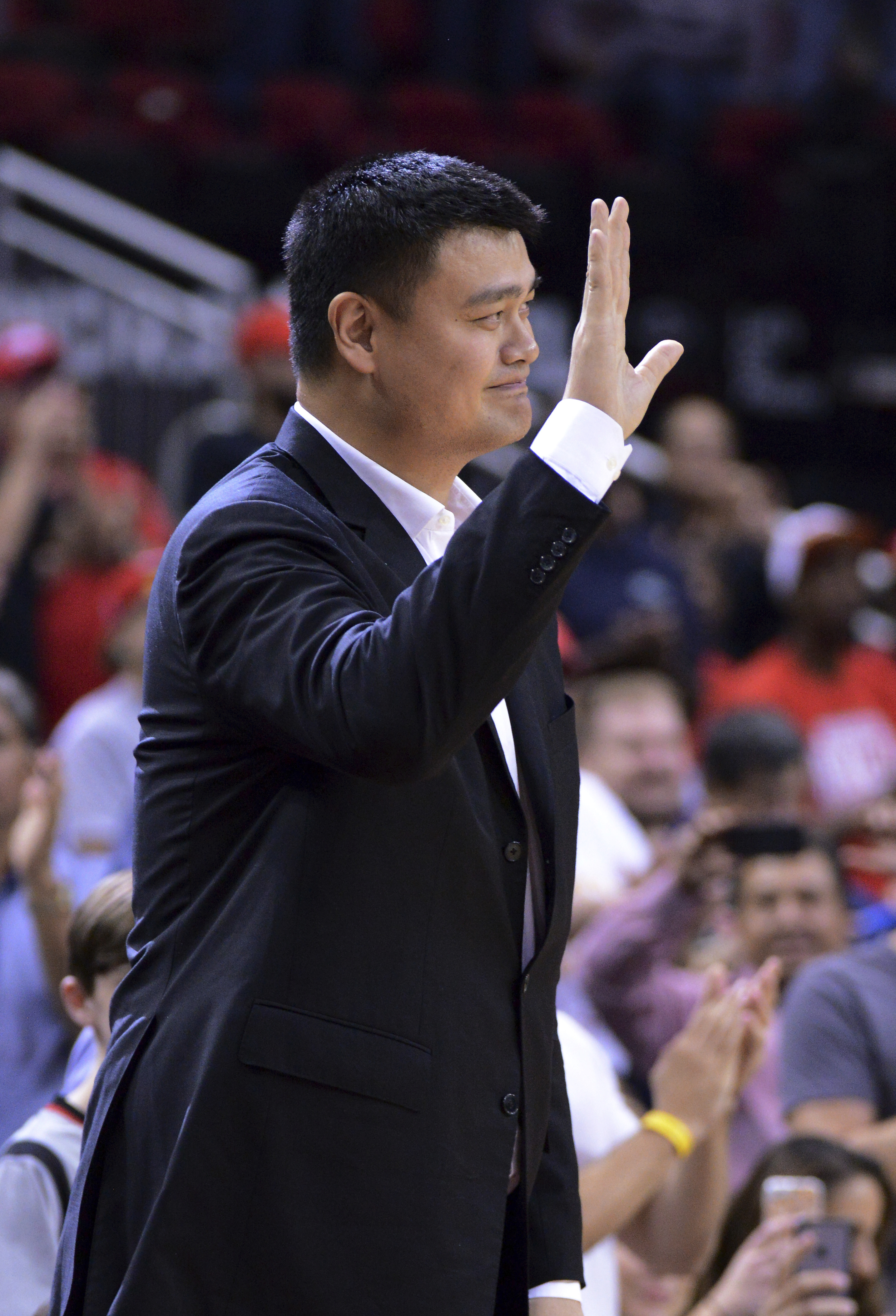 Rockets rout Yao's Shanghai Sharks 131-94 in exhibition