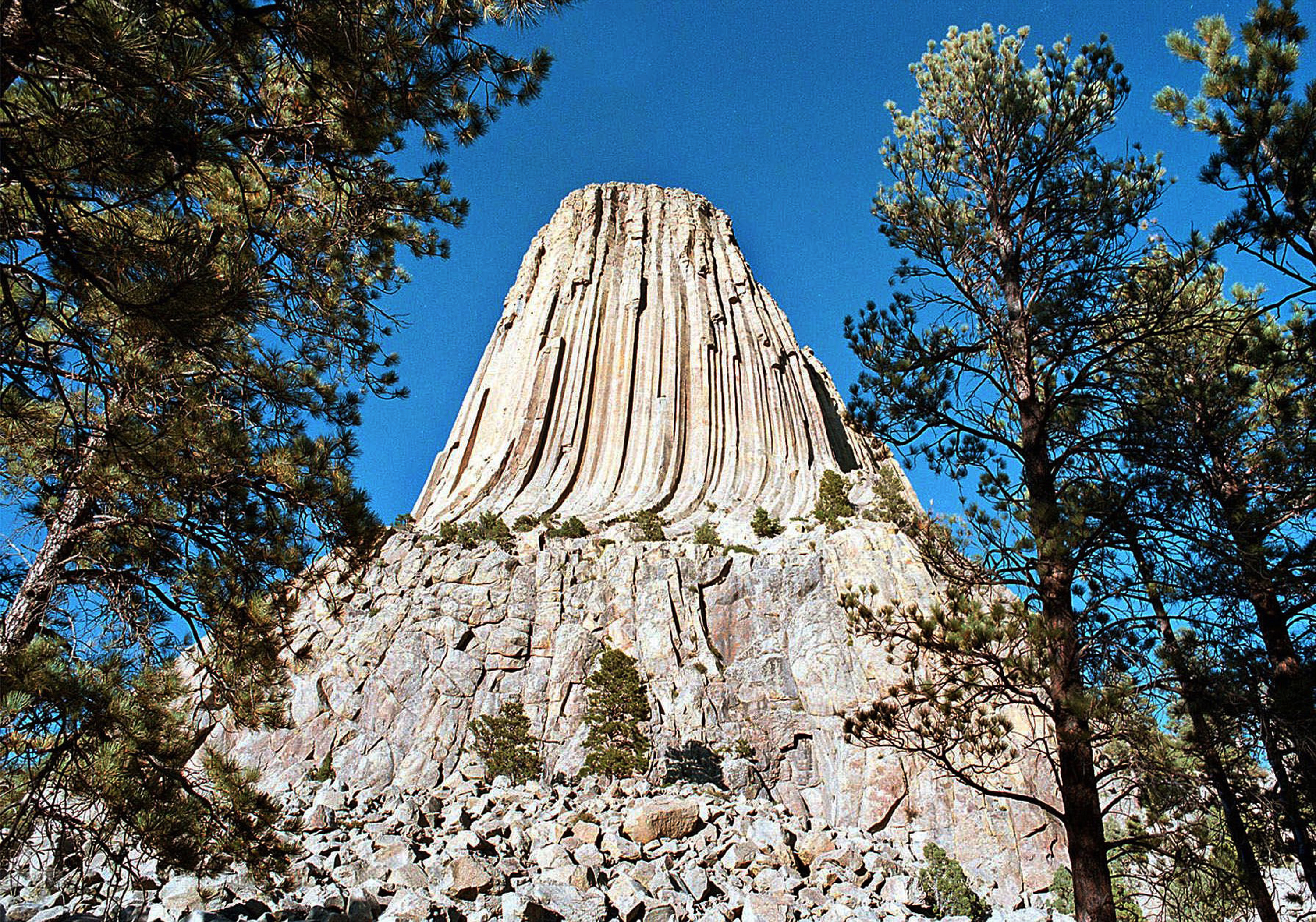 Devils Tower: Legends surround giant rock butte's formation