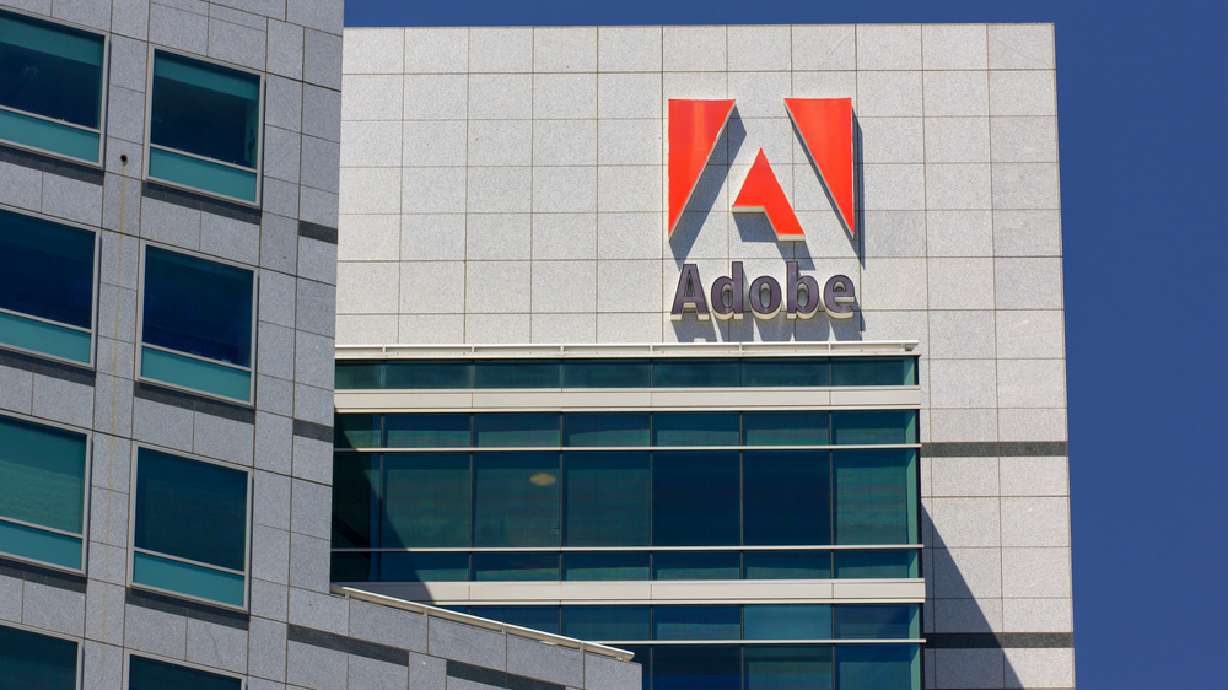 How major tech companies are implementing renewable energy