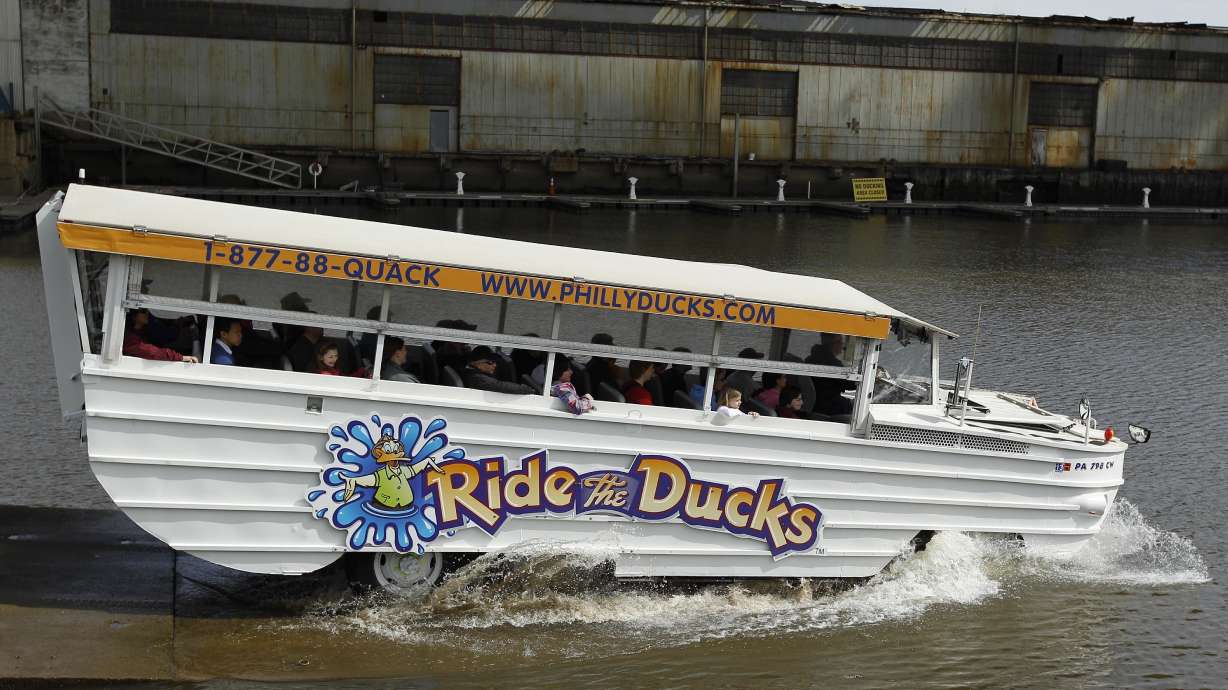 Ride the Ducks suspends operations in Philadelphia
