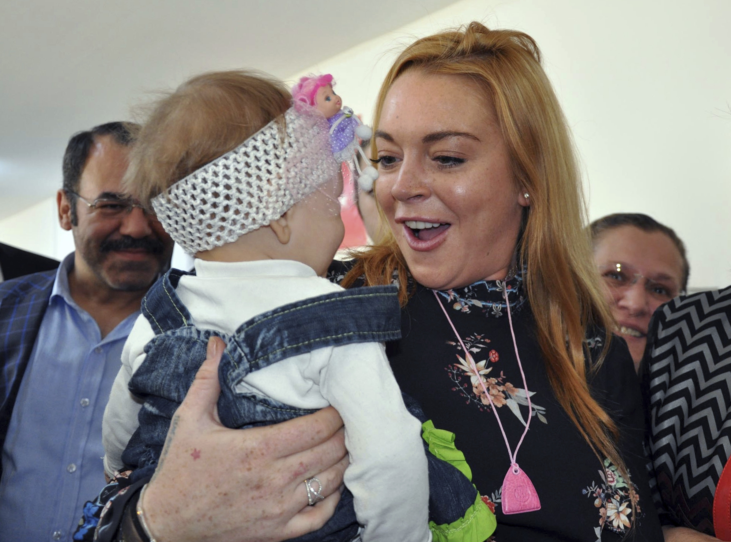 Lindsay Lohan visits Syrian refugees in southeast Turkey