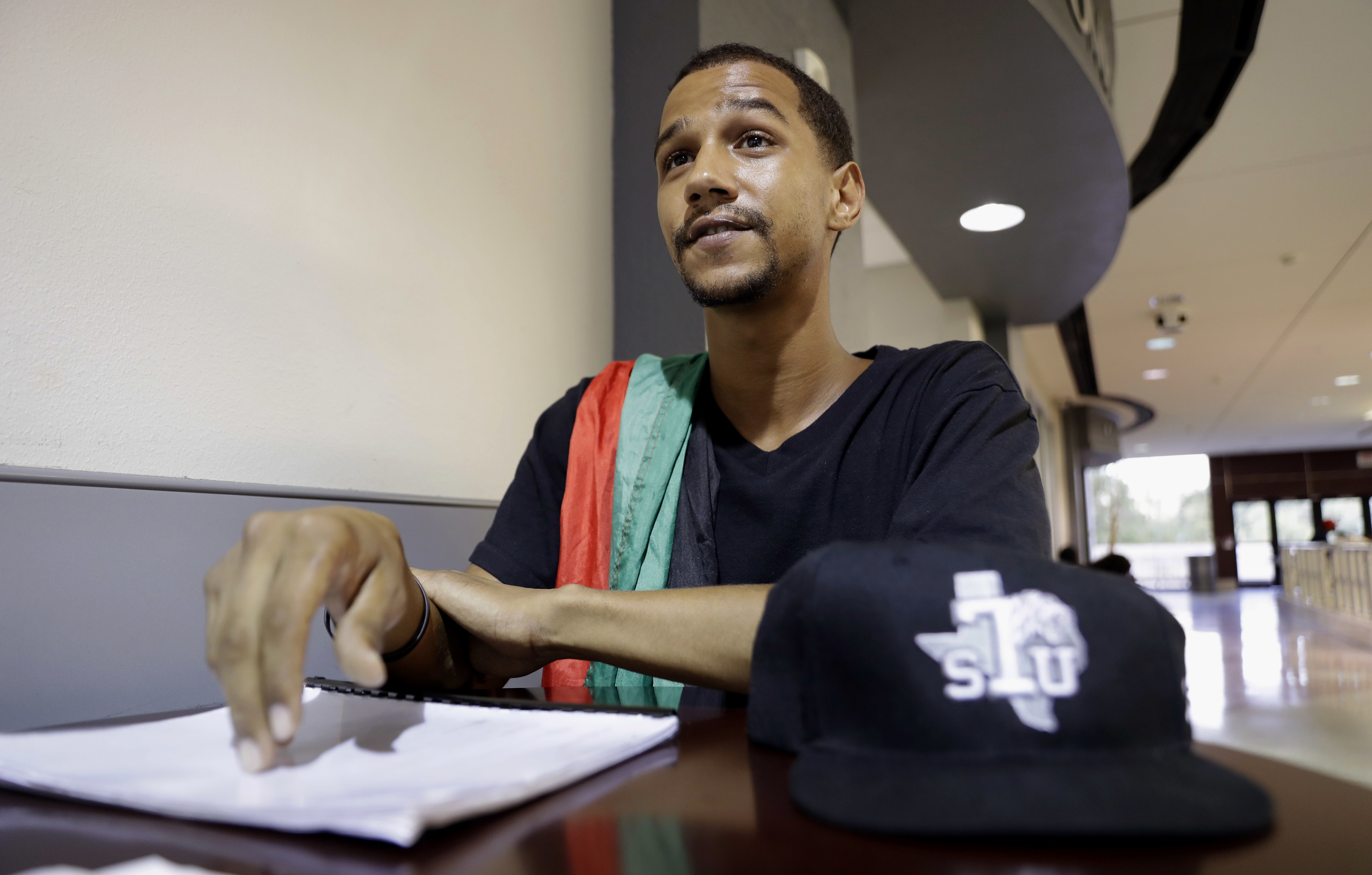 Bail practices in Texas' biggest county under scrutiny