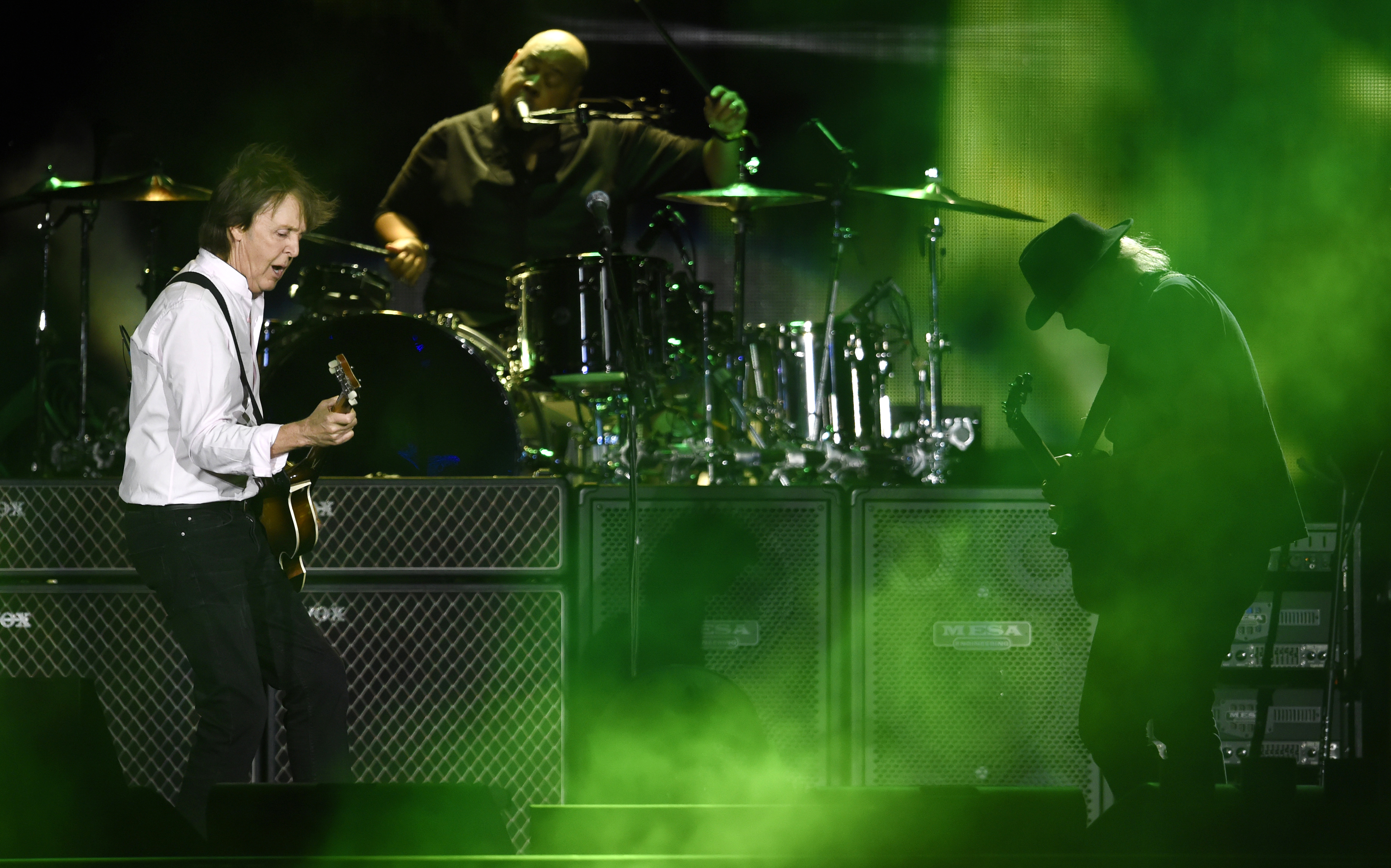 Despite boomer appeal, Desert Trip is nothing like Woodstock