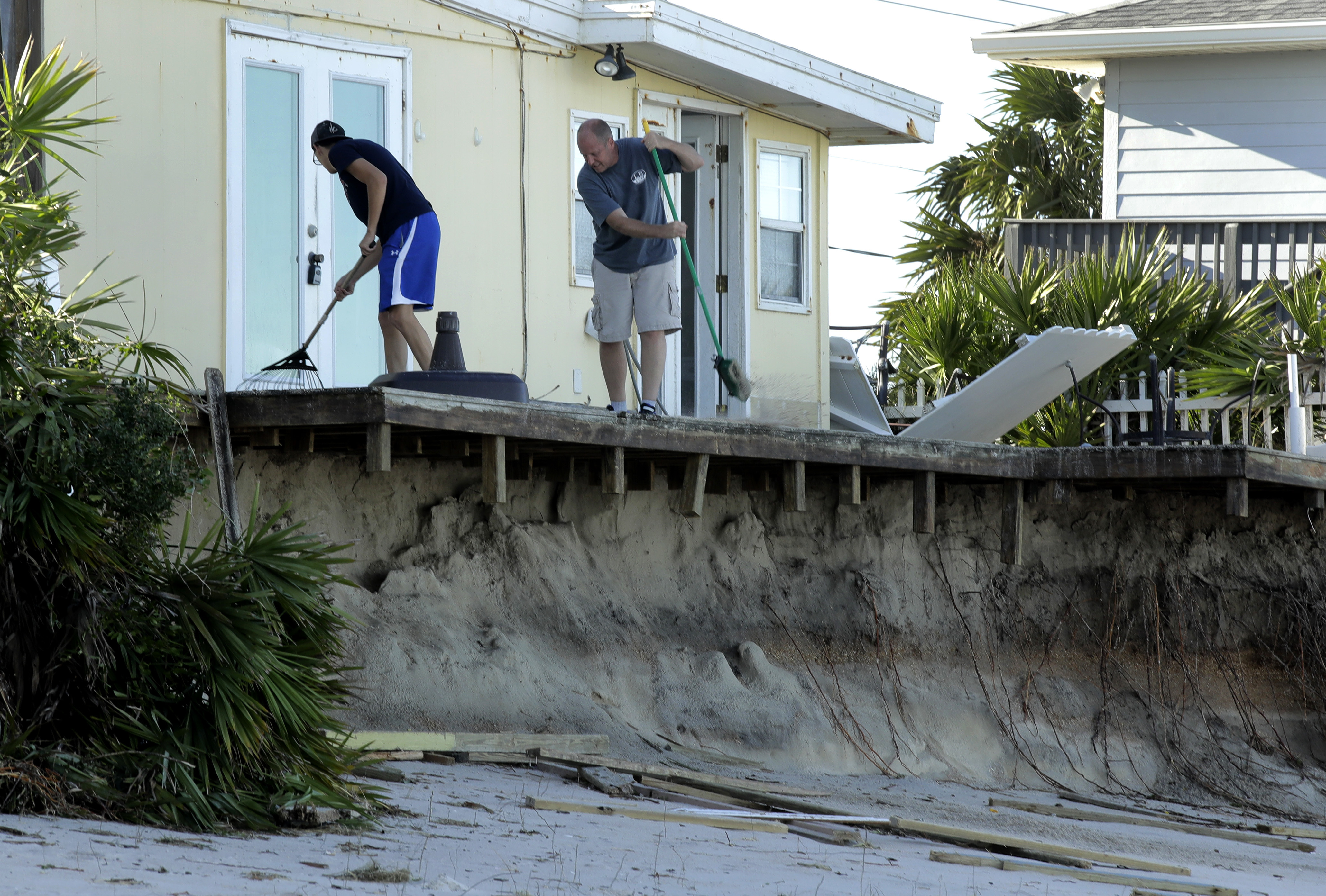 Storm wipes out Florida sand crucial for protection, tourism
