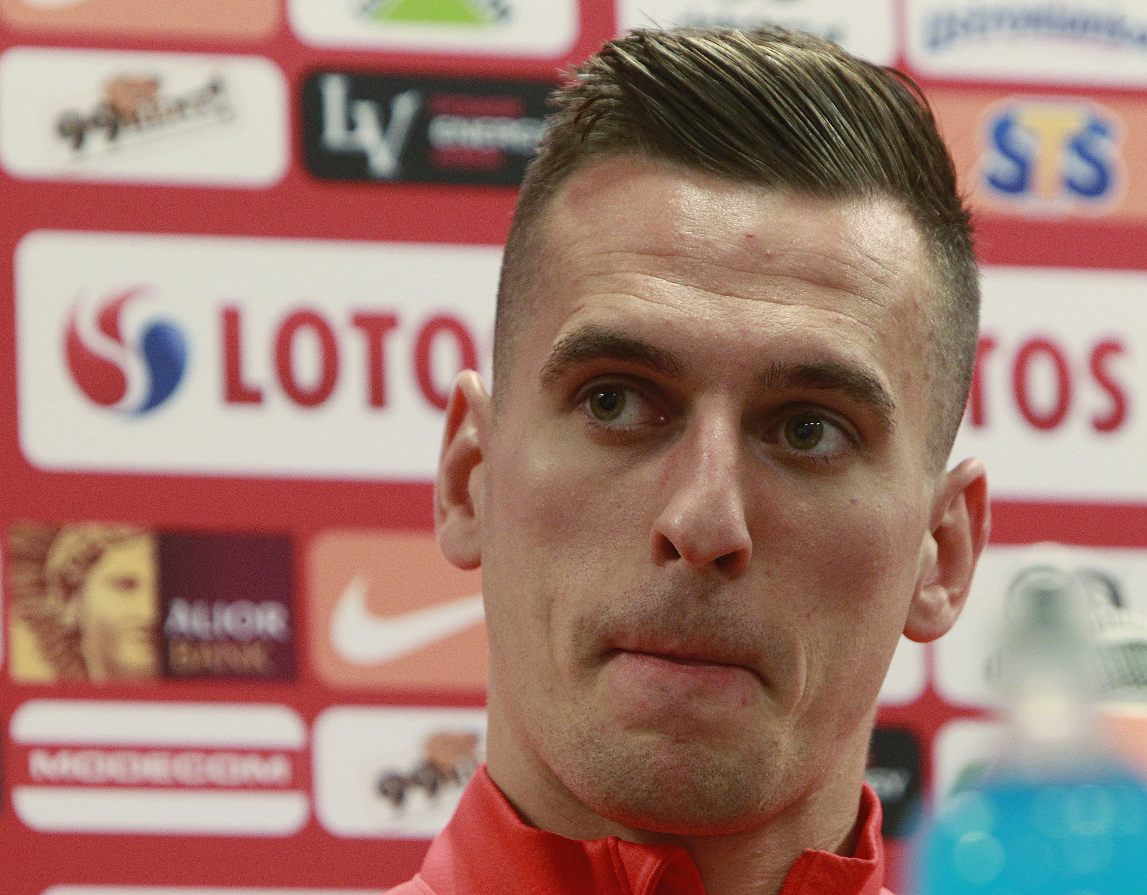 Napoli eyes January return for injured Poland forward Milik