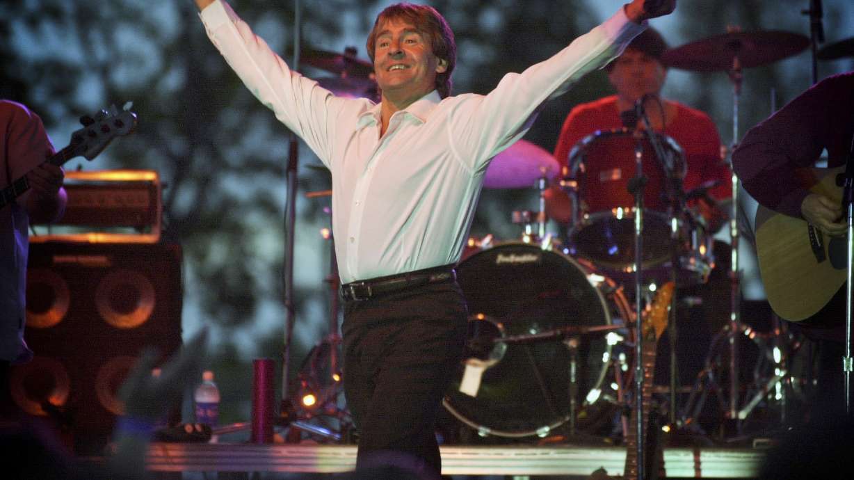 Fire destroys intended landmark of Monkees singer