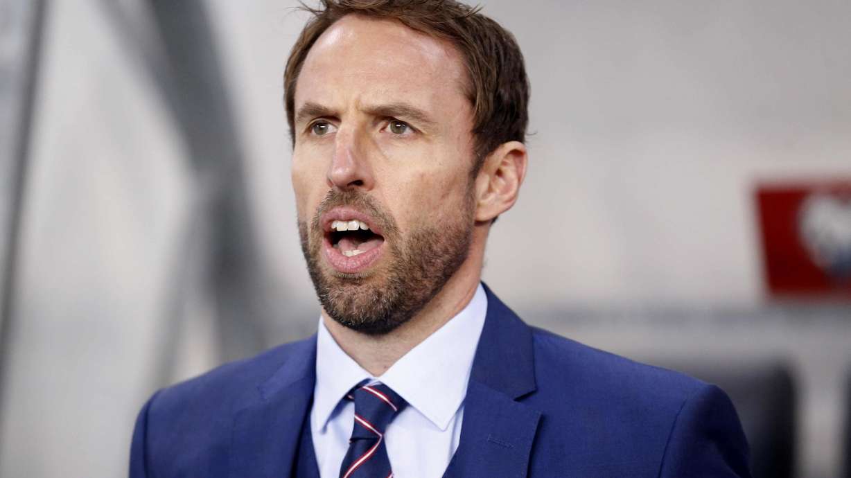 For England, problems run deeper than Wayne Rooney