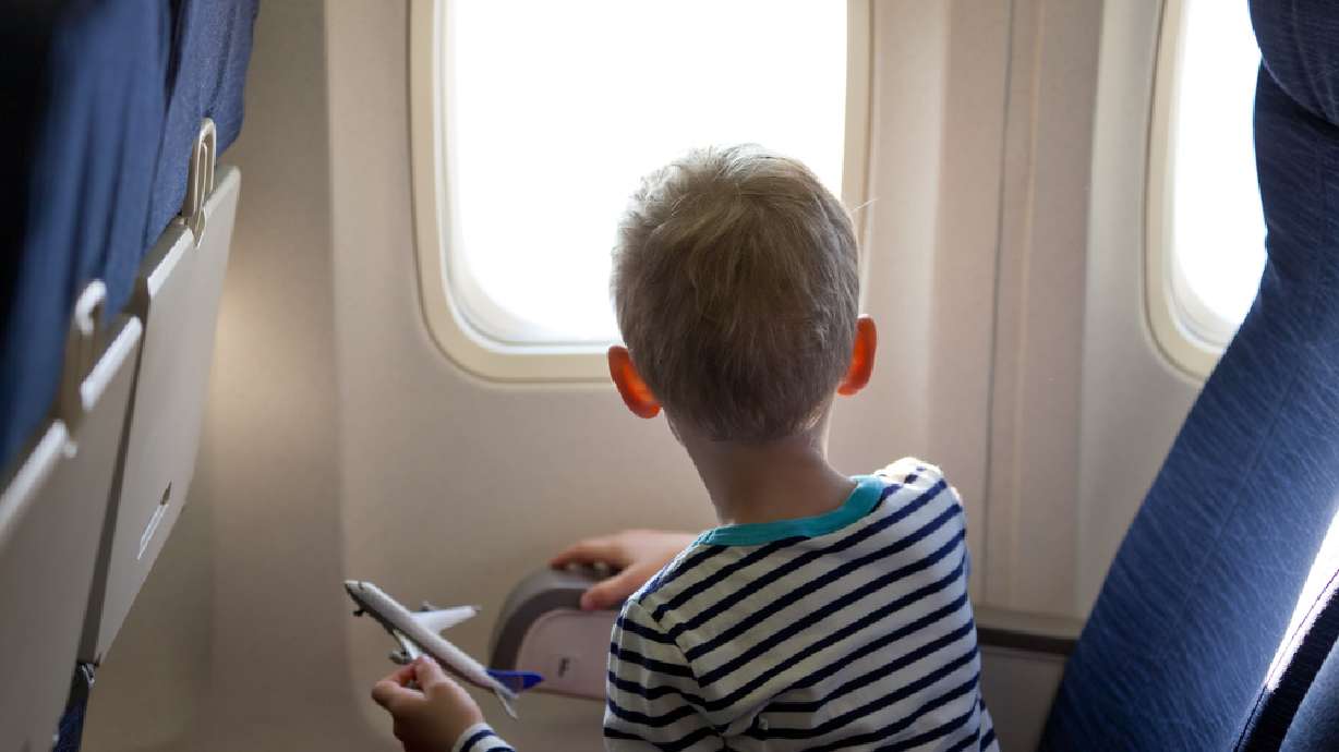 United Airlines seat map feature helps families find seats together free of charge, the airline announced Monday.