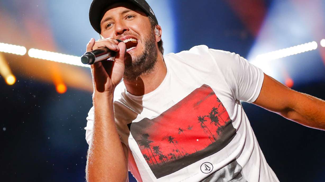 Luke Bryan's Farm Tour hits home for the farmer's son
