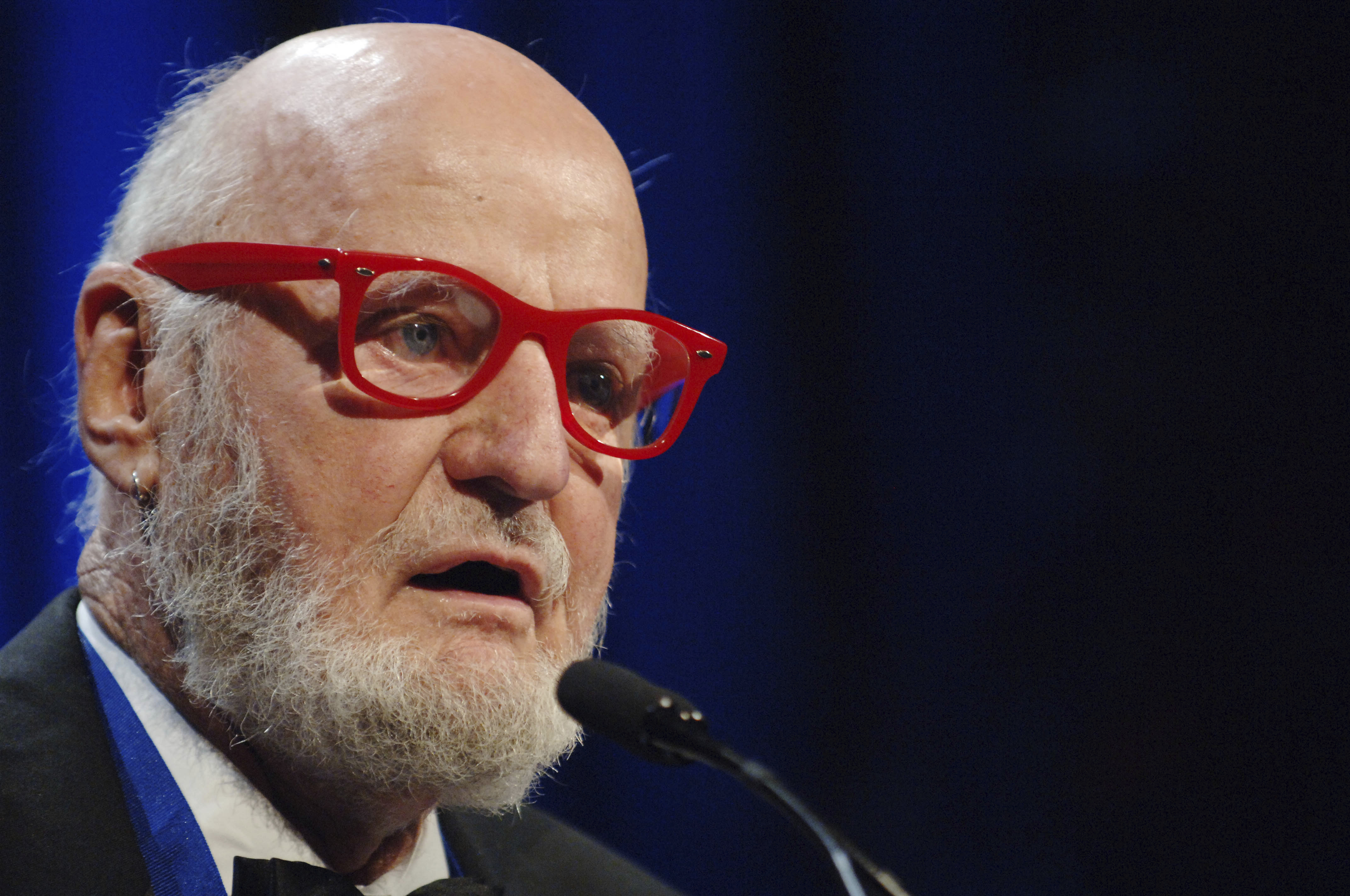 Lawrence Ferlinghetti on Nobel: 'Bravo for Dylan.'