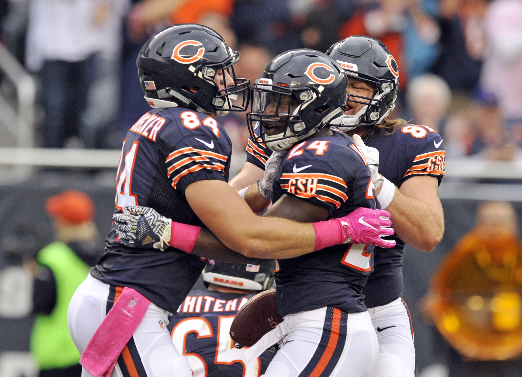 Bortles hits Benn for 51-yard TD, Jaguars beat Bears 17-16