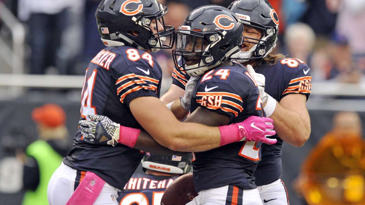 Bortles hits Benn for 51-yard TD, Jaguars beat Bears 17-16