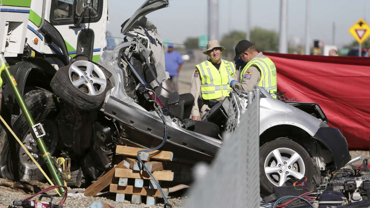 DPS identifies 2 women, teen killed in I-10 crash in Tucson