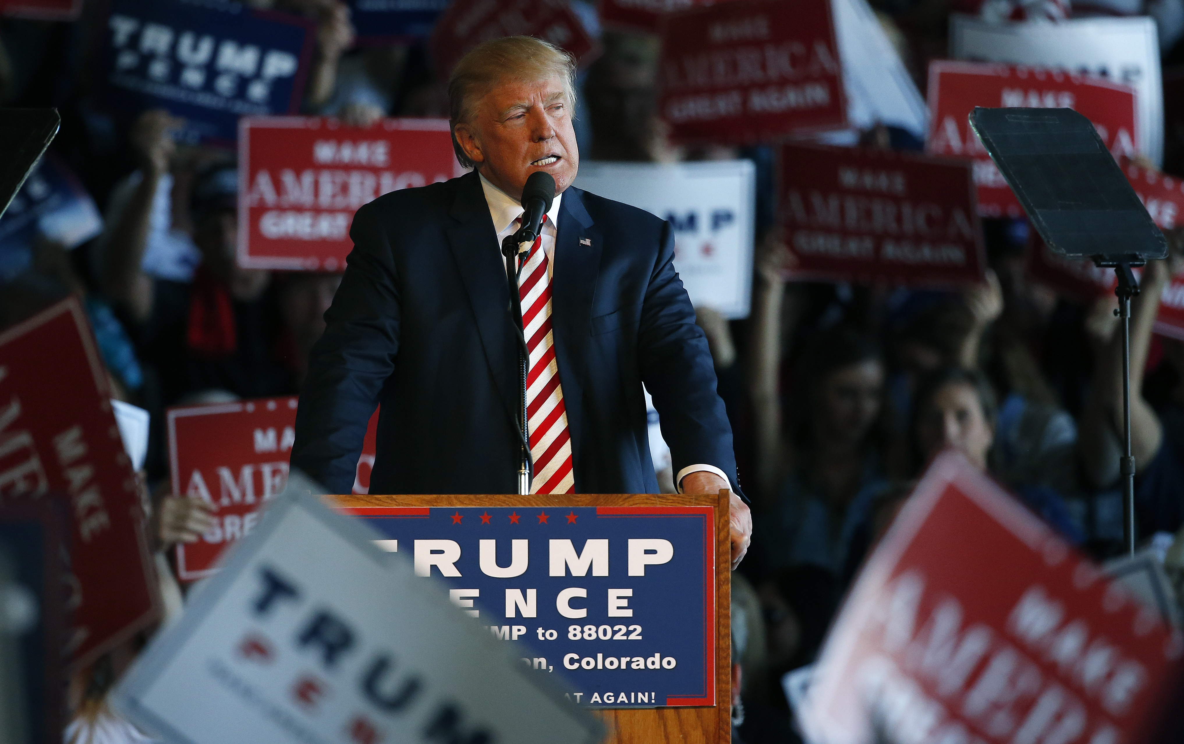 In Colorado, Trump calls for congressional term limits