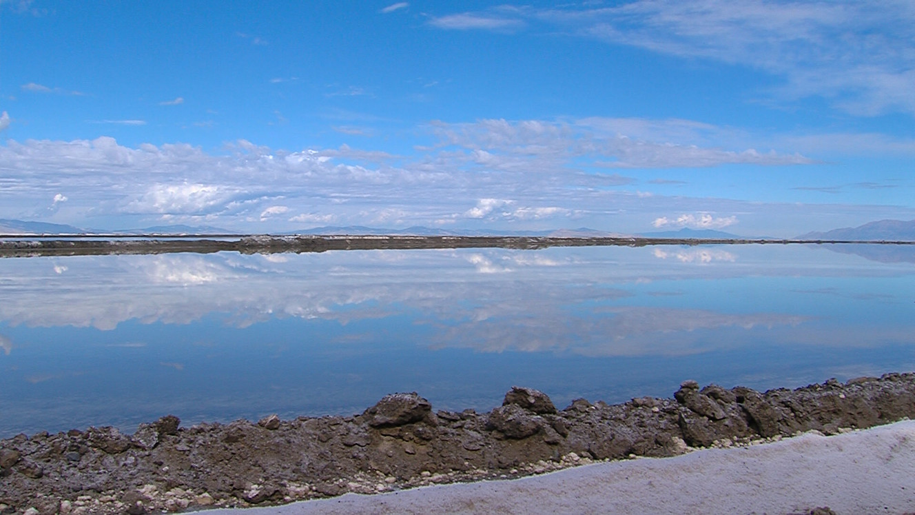 Utah's Great Salt Lake seen on Wednesday, Oct. 19, 2016, is continuing to dry up, and it's starting to have significant economic consequences, especially on the north side of the lake. The lake has been divided by a railroad causeway since 1959, separating the north half from the south, with the north dwindling away much faster than normal. Mineral Compass is calling for a plan to punch through the railroad causeway and let the water return. (Photo: Josh Szymanik, Deseret News)