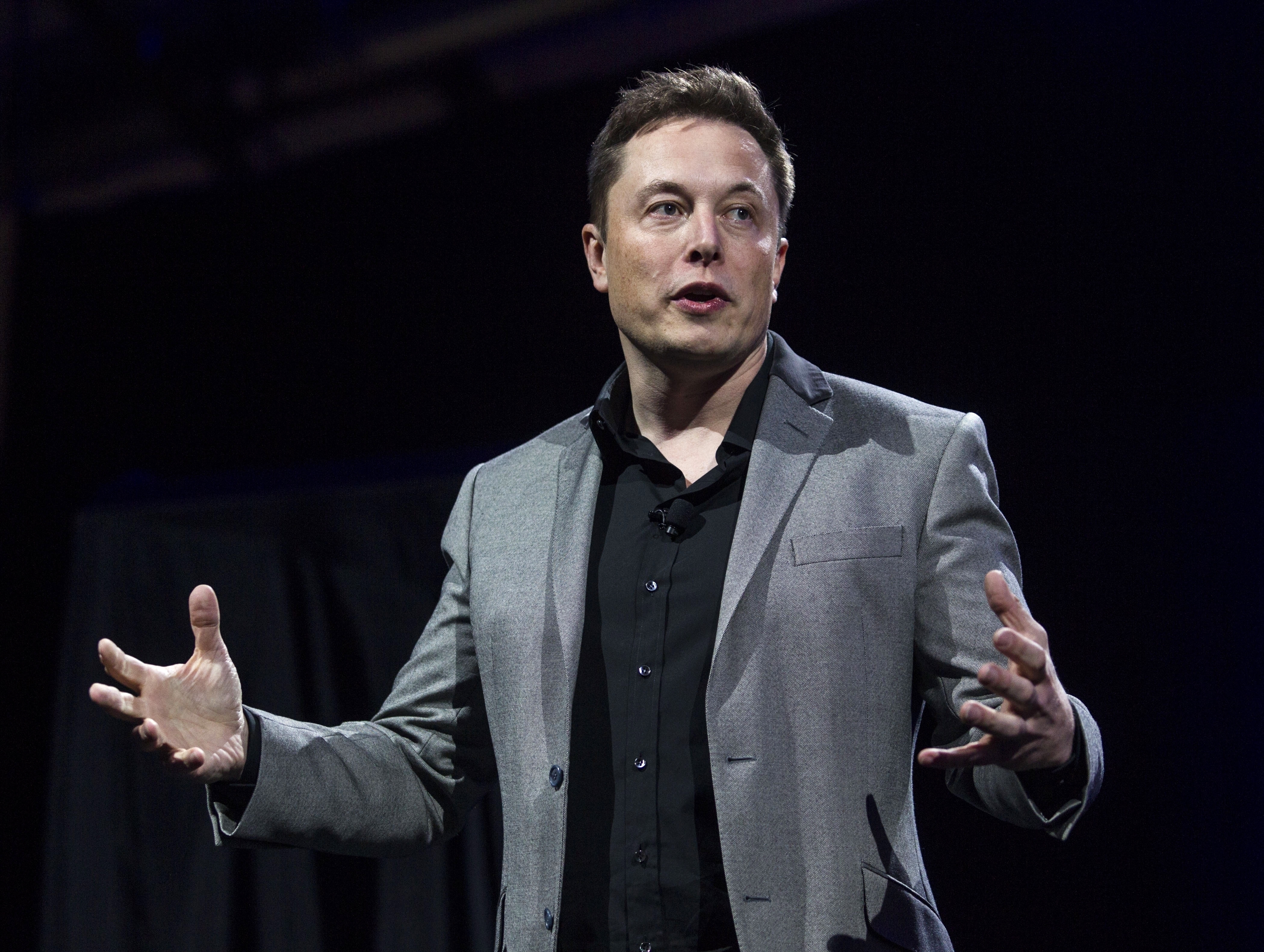 Tesla CEO: Criticism of self-driving cars can kill people