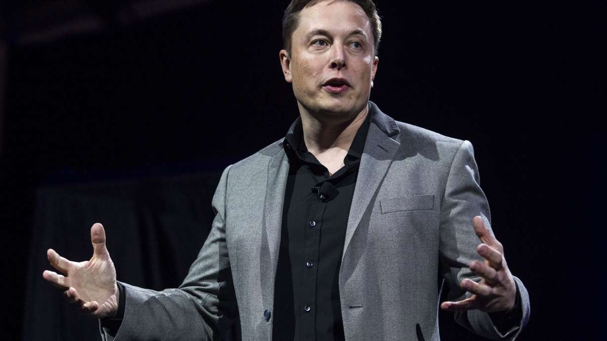 Tesla CEO: Criticism of self-driving cars can kill people