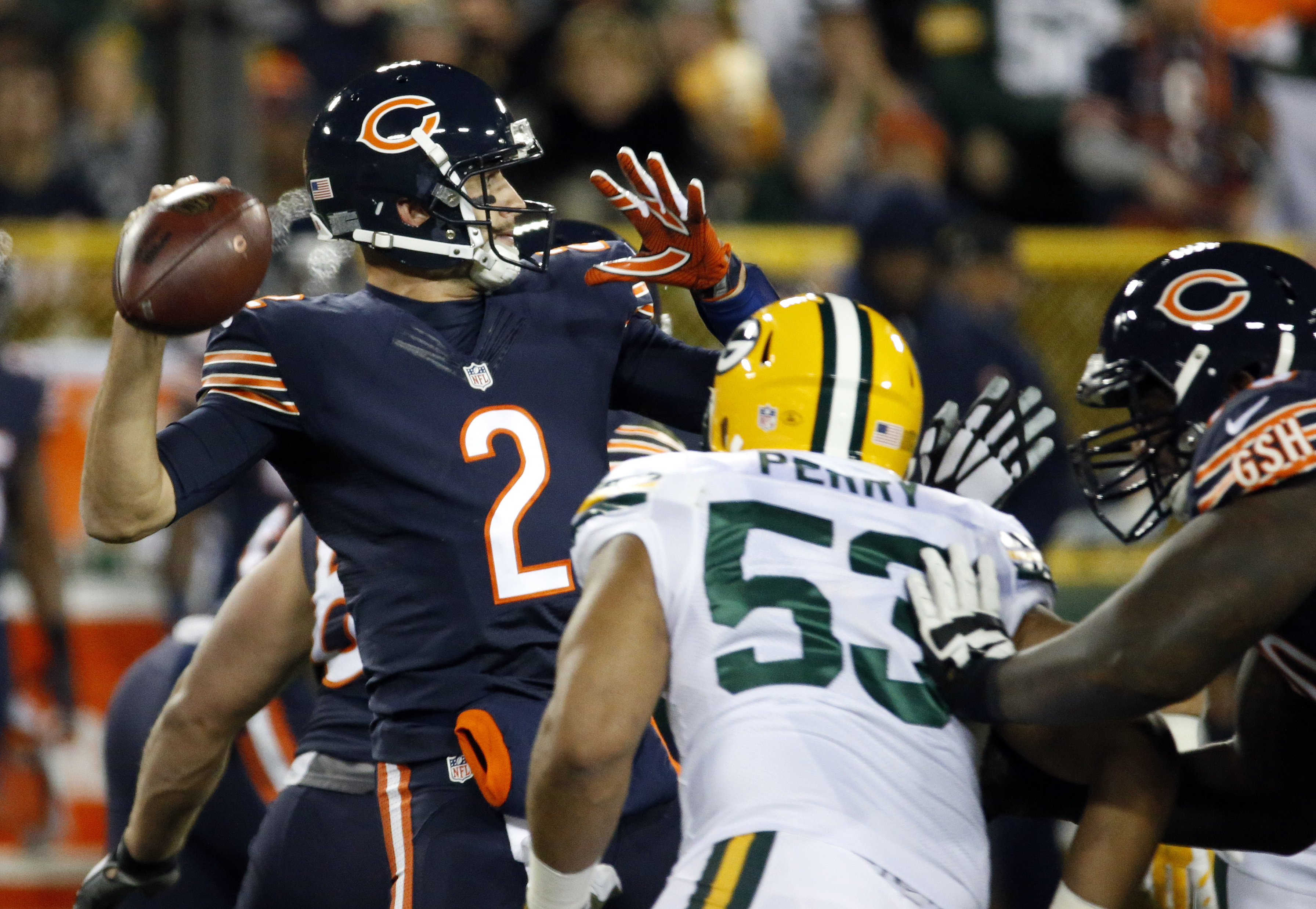 Bears QB Brian Hoyer knocked out with broken left arm