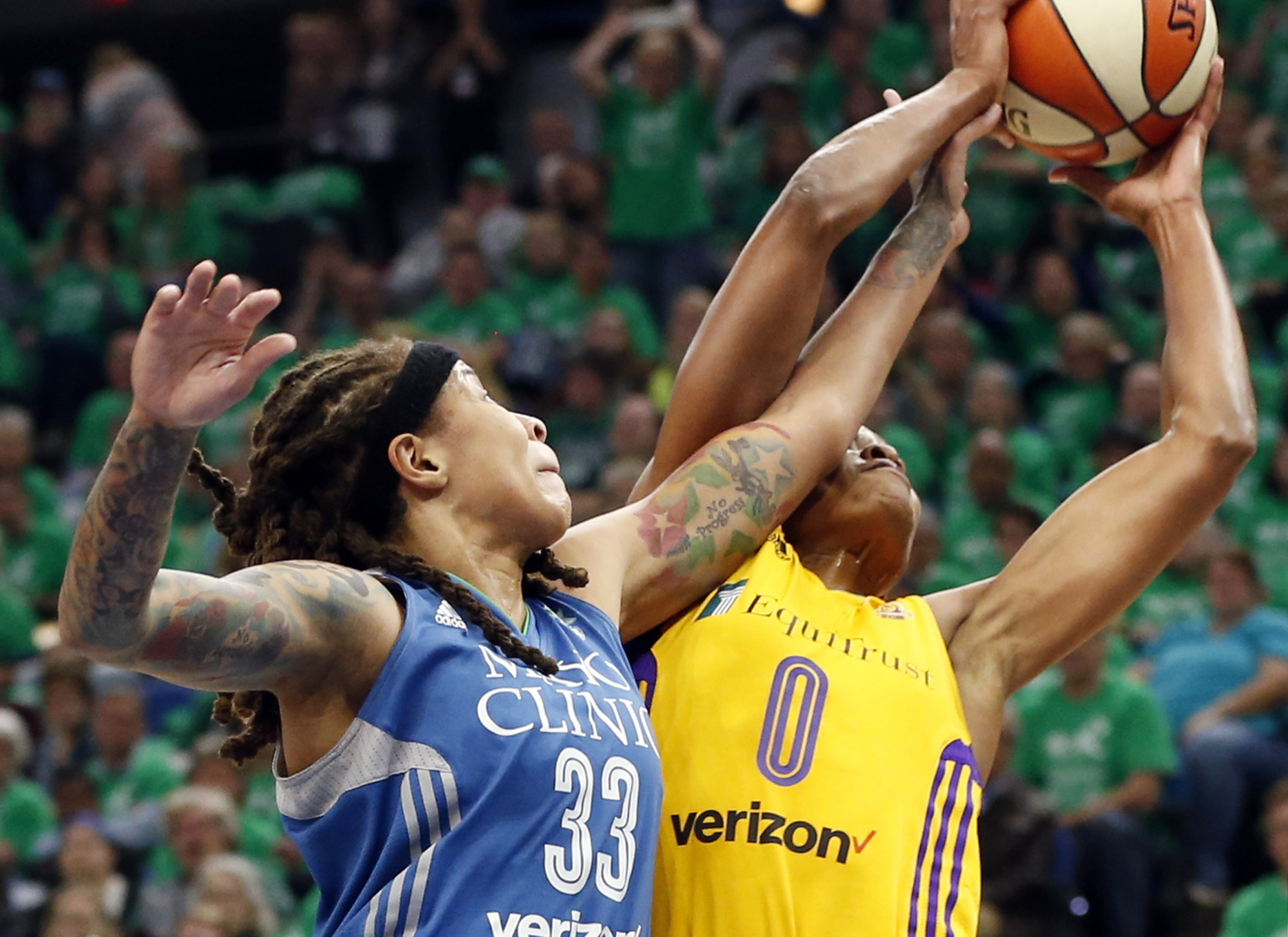 Ogwumike's shot lifts Sparks to WNBA title, beat Lynx 77-76