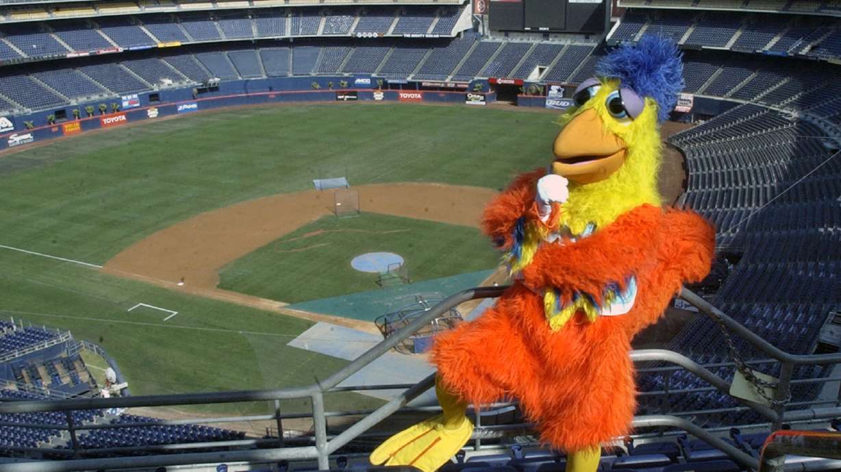 Mascot Hall of Fame gives furry cheerleaders a spotlight