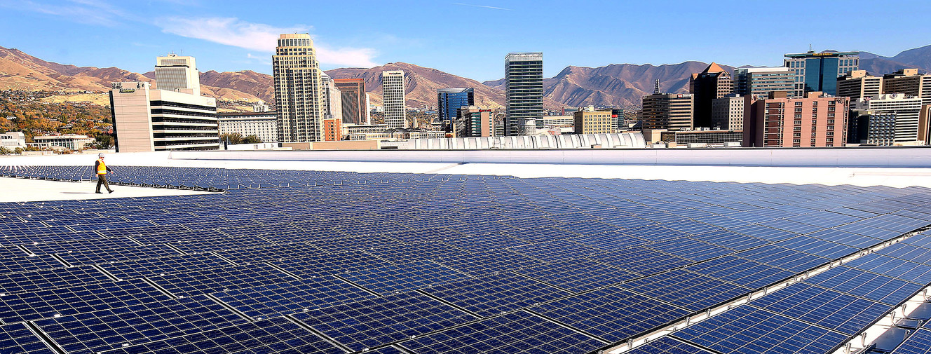 Vivint Arena debuts 2,700-panel rooftop solar system