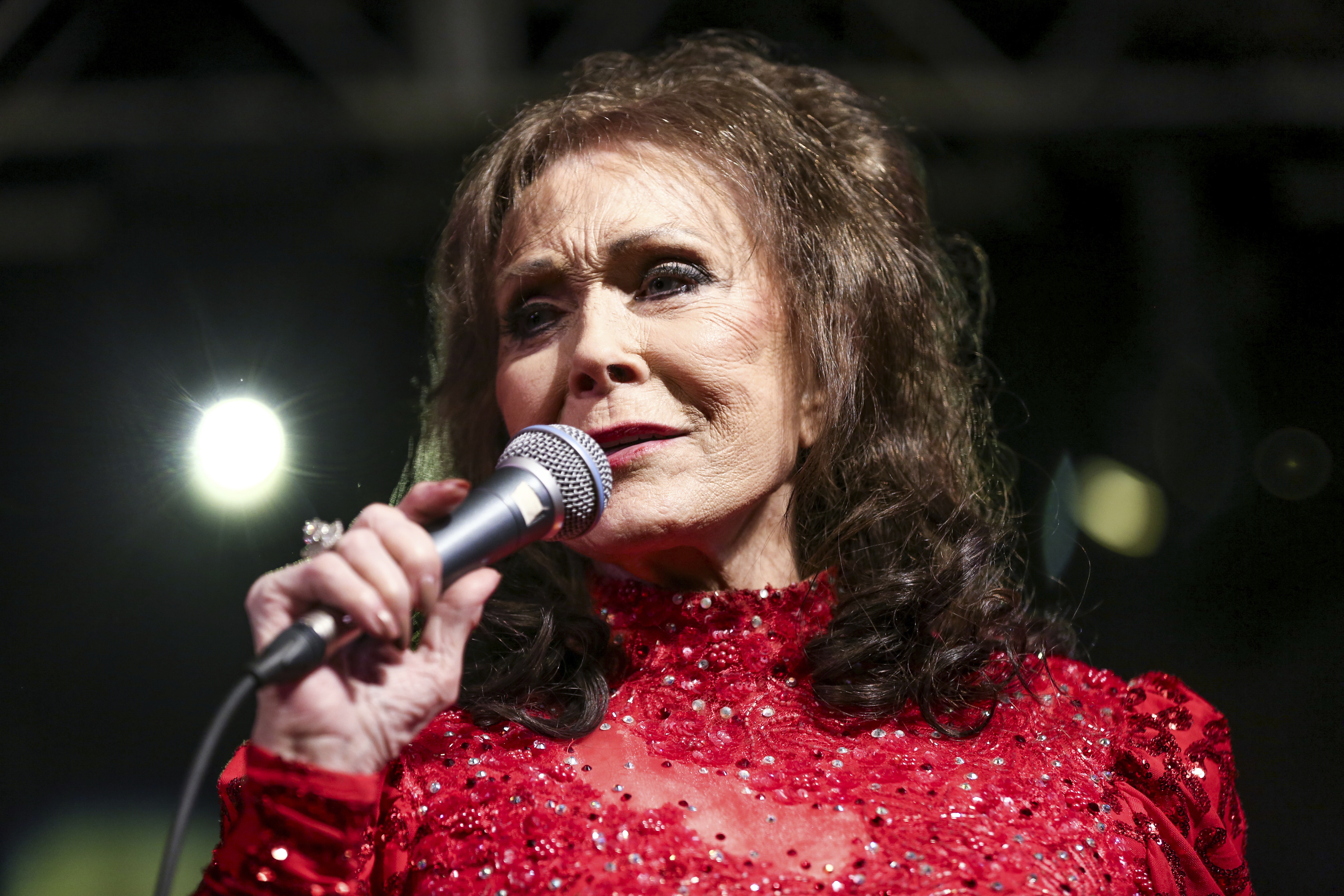 Loretta Lynn's career milestones played out on CMA stage