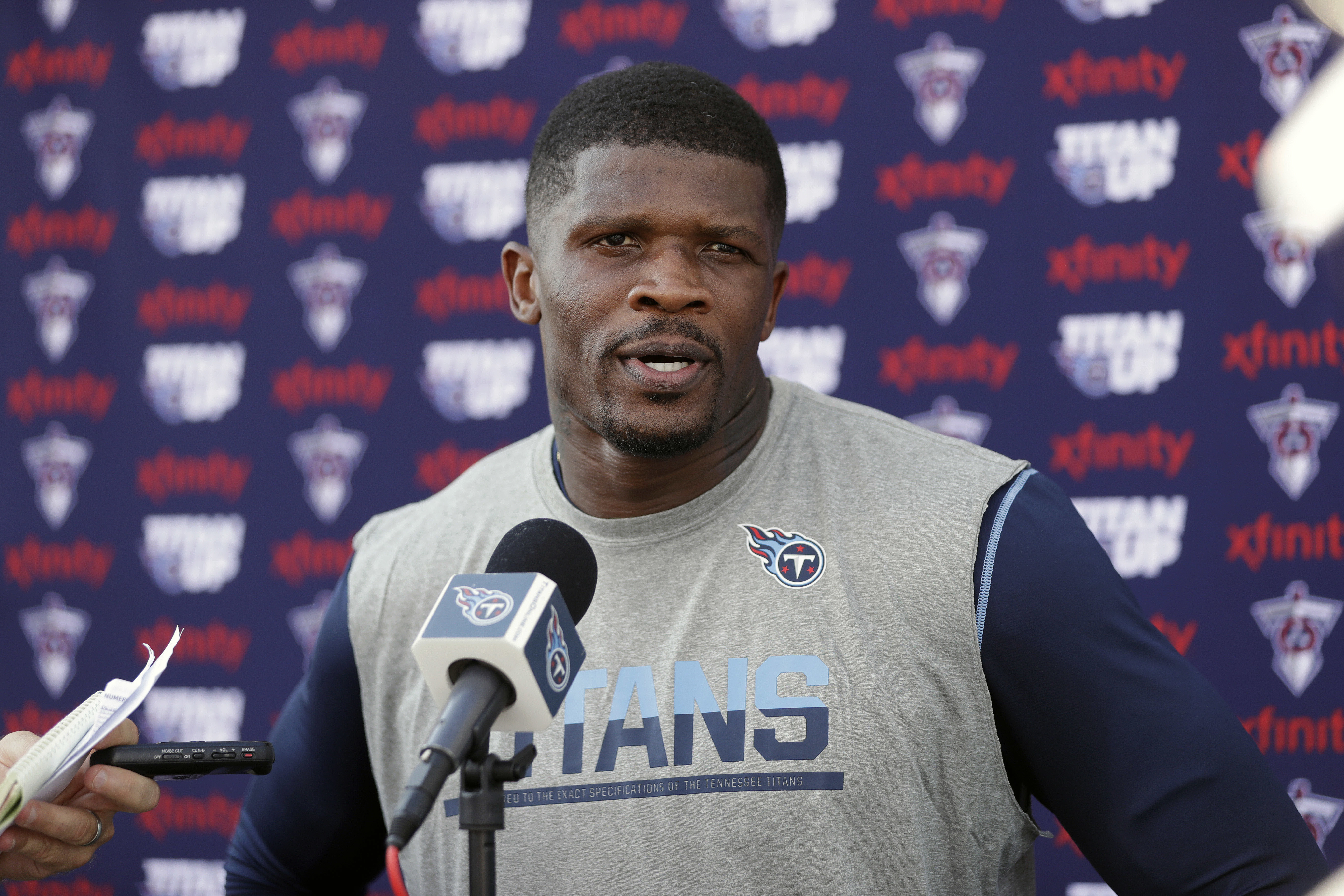Star receiver Andre Johnson retires after 14-year career